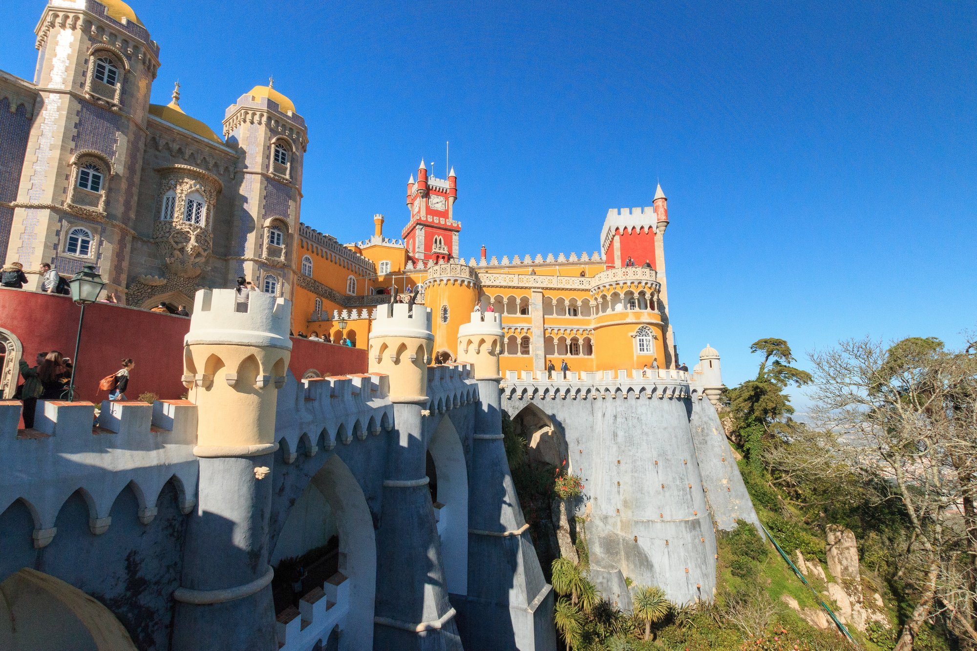 Vous planifiez un voyage d'été au Portugal? Voici comment assurer l'expérience la plus confortable