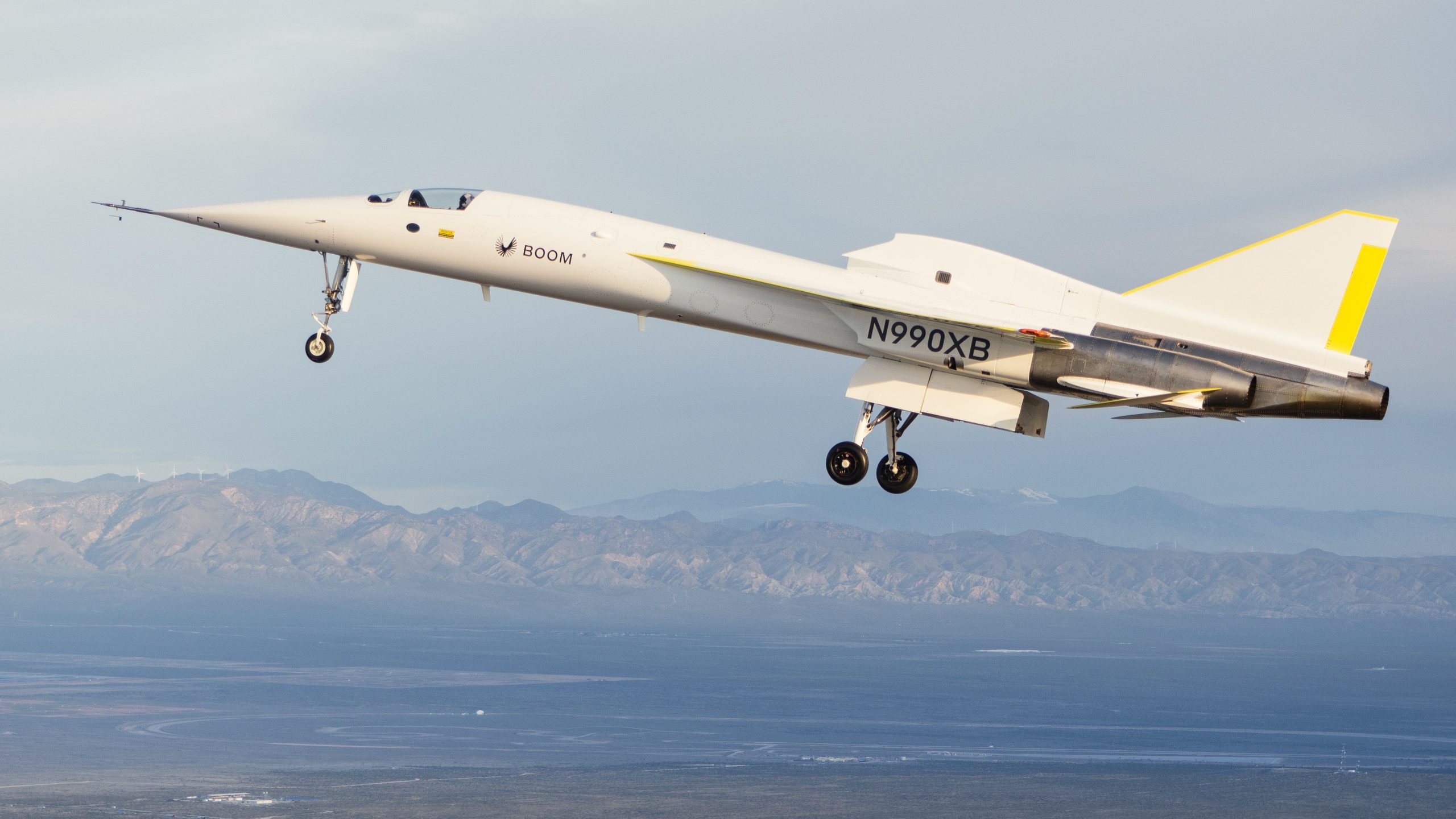 Boom Supersonic termine le premier vol avec le démonstrateur XB-1