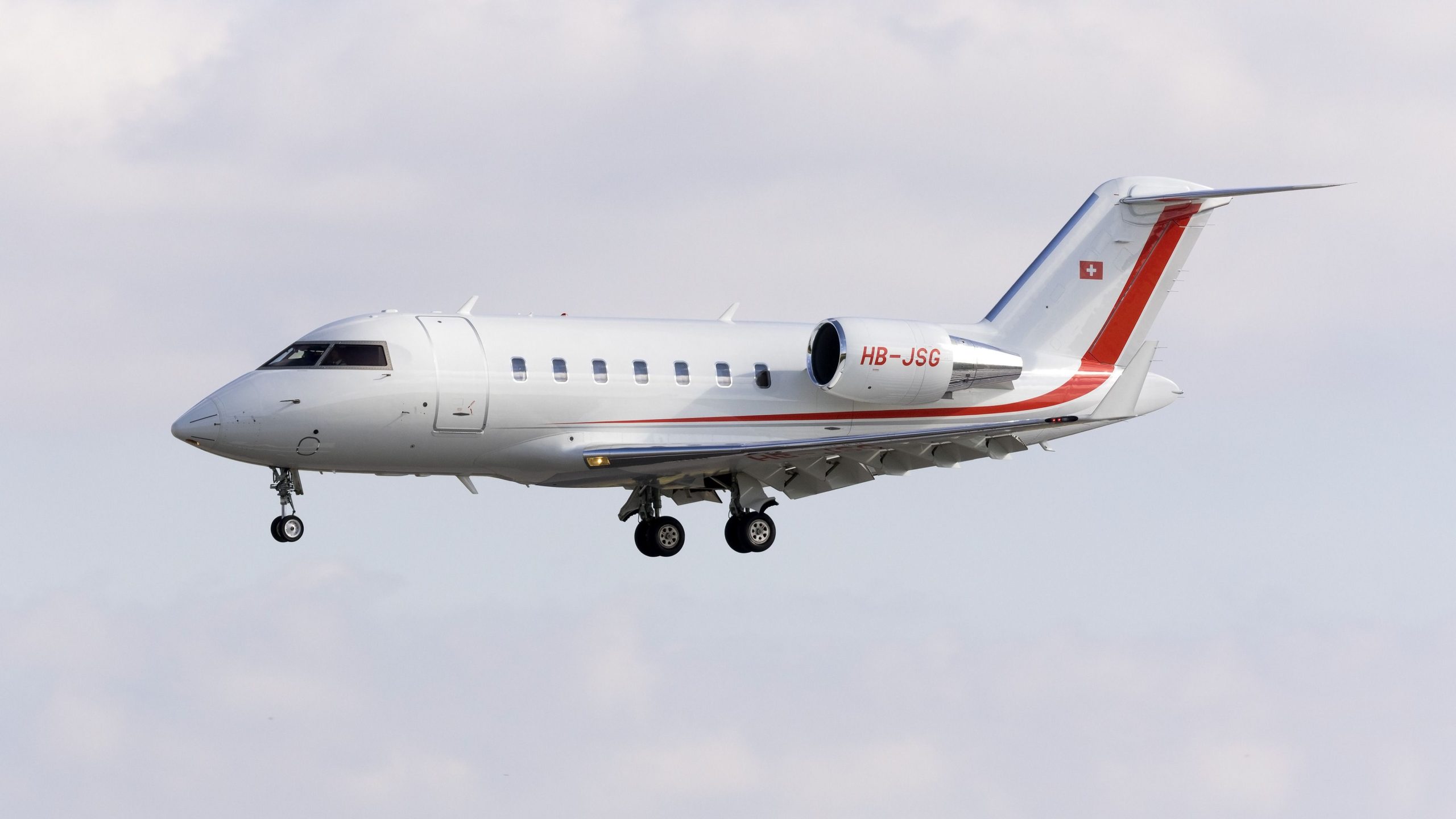 Bombardier Challenger 604 vs Challenger 605: 5 Différences clés