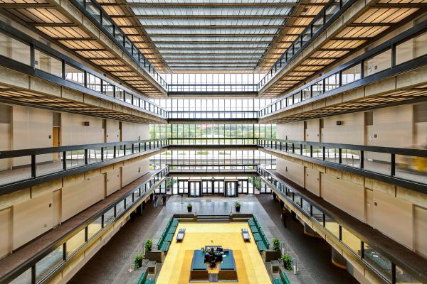 Comment visiter Bell Works (alias Lumon) de la Sevendance