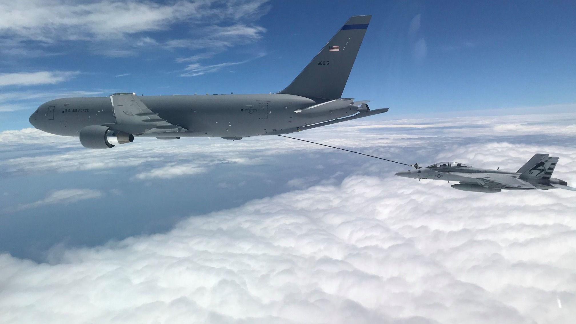 US Air Force KC-46A Modernizzazione della petroliera ritardata da baccelli di rifornimento aereo dell'ala