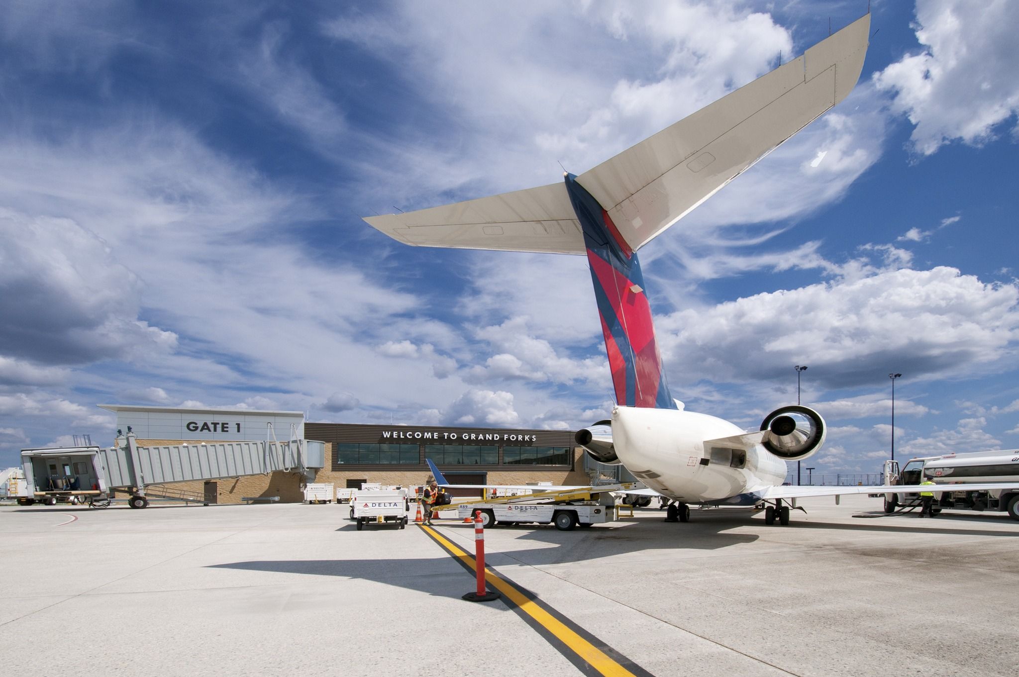 DOT aloca quase US $ 12 milhões para apoiar o serviço aéreo em 14 pequenas comunidades dos EUA