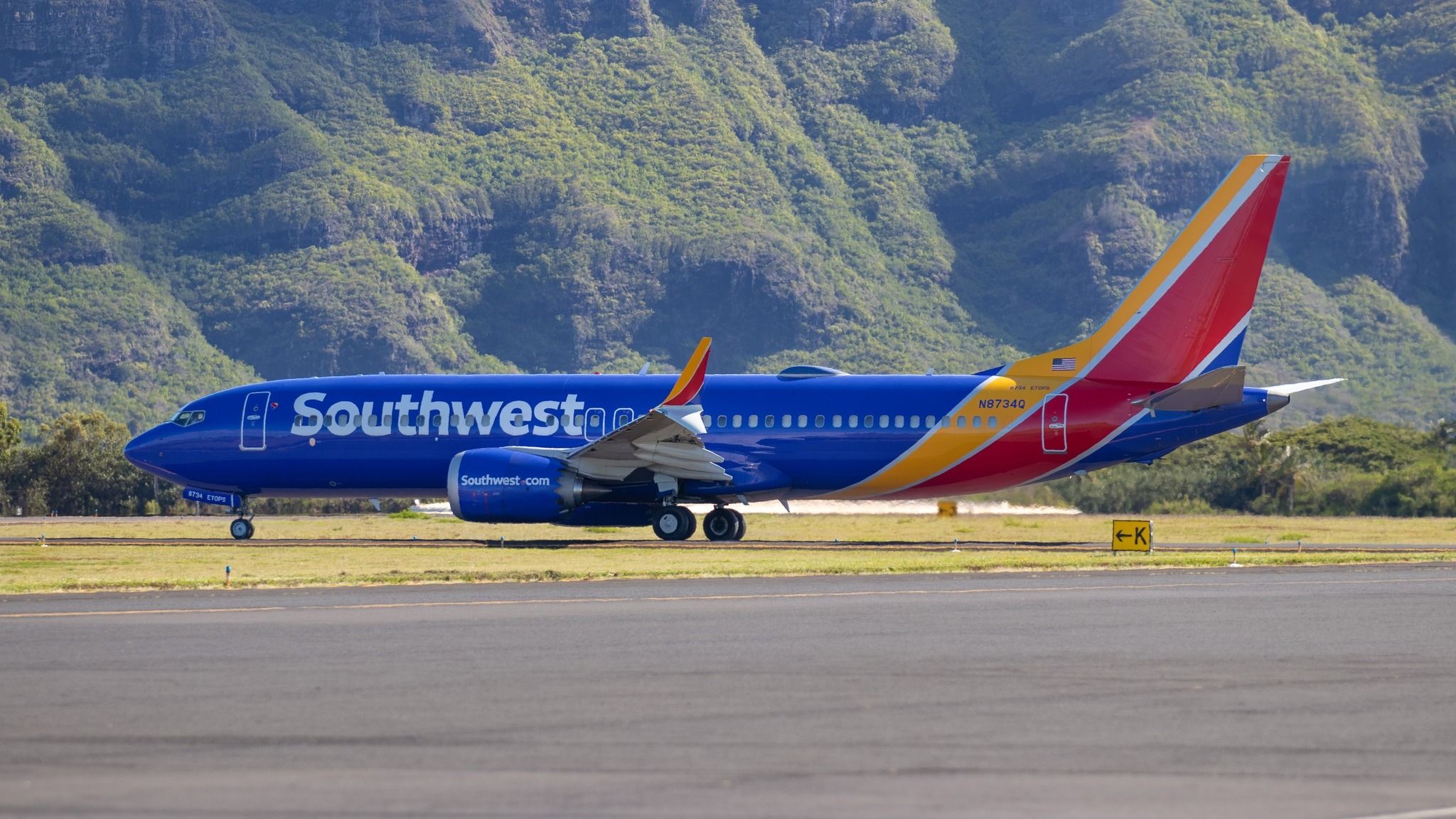 Southwest Airlines Boeing 737 Max 8 se détourne vers l'Ontario après que Smoke Aroma remplit la cabine