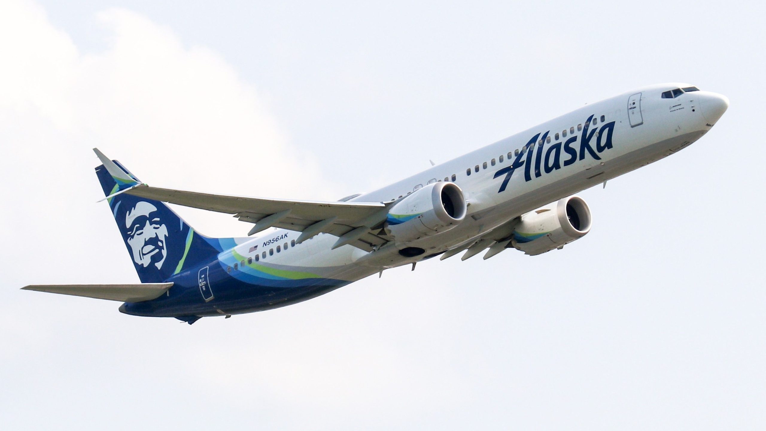 La FAA ordonne des inspections immédiates de certains Boeing 737 Max 9 avions