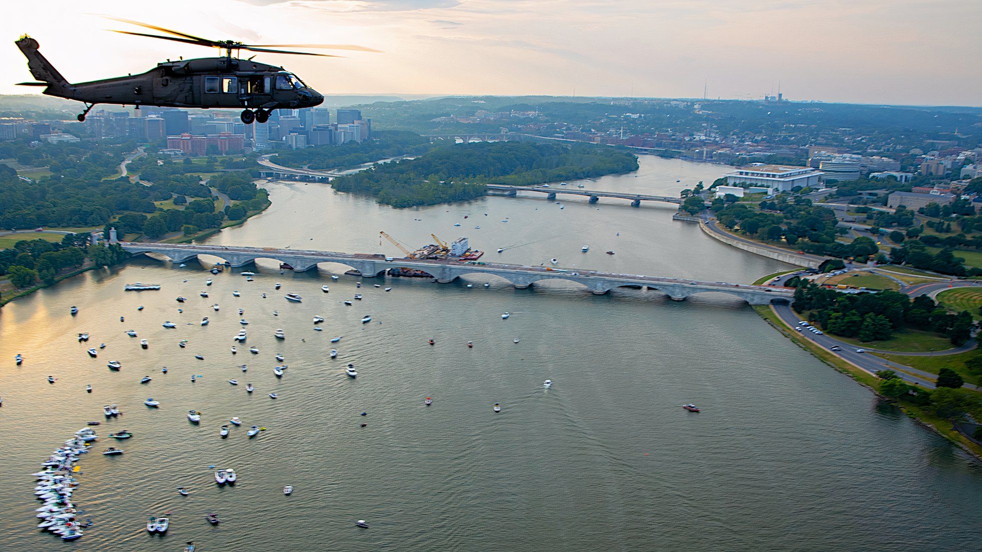 NTSB: Black Hawk Crew qui s'est écrasé avec American Airlines Plane n'a peut-être pas entendu un message critique