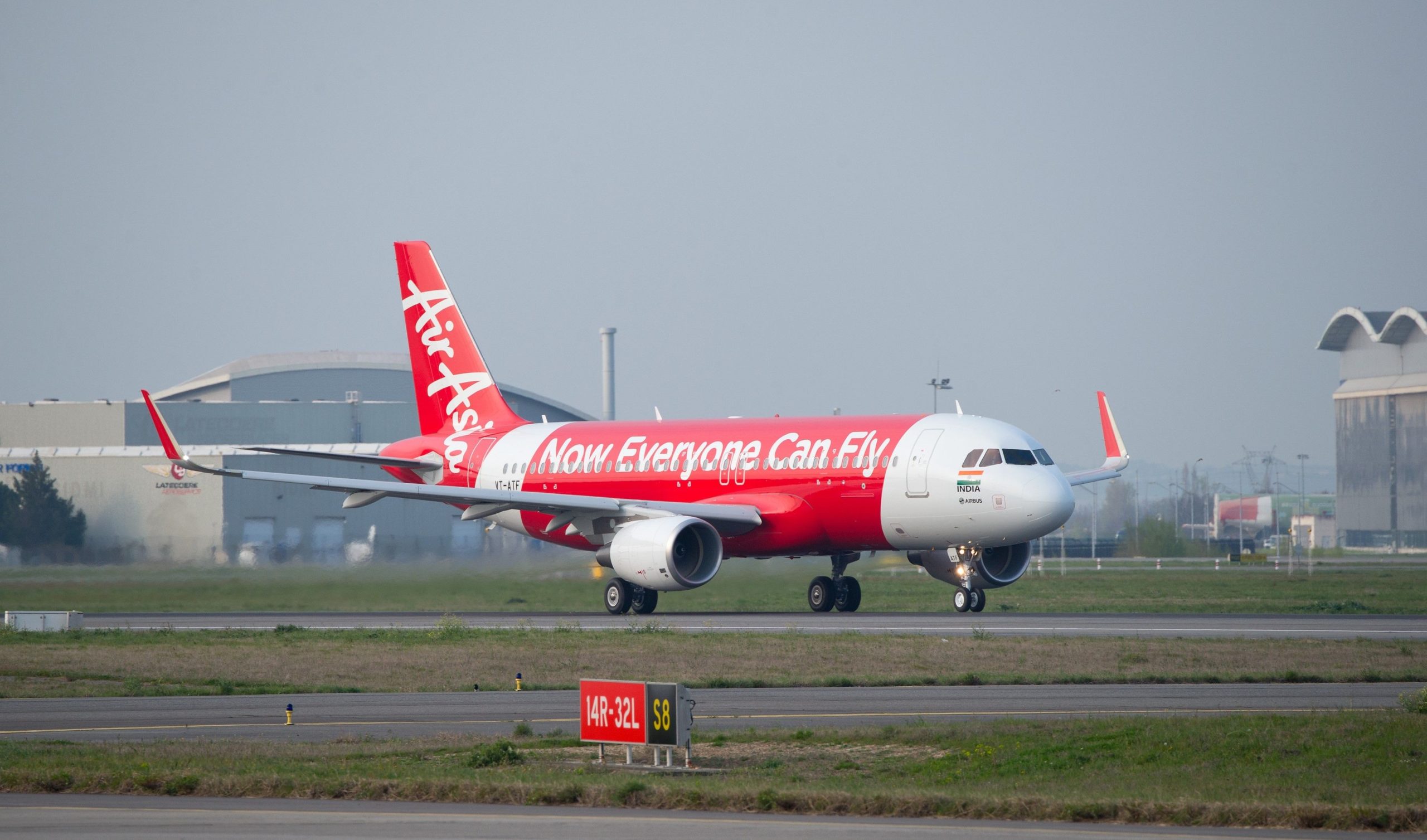 Movimiento de choque: Capital A vende AirAsia Airlines a AirAsia X