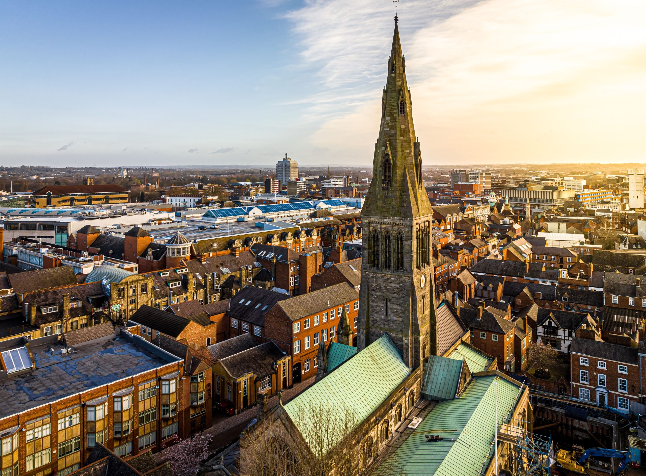 Pozo de entierro masivo de 800 años de antigüedad durante las excavaciones en la Catedral de Leicester en Inglaterra