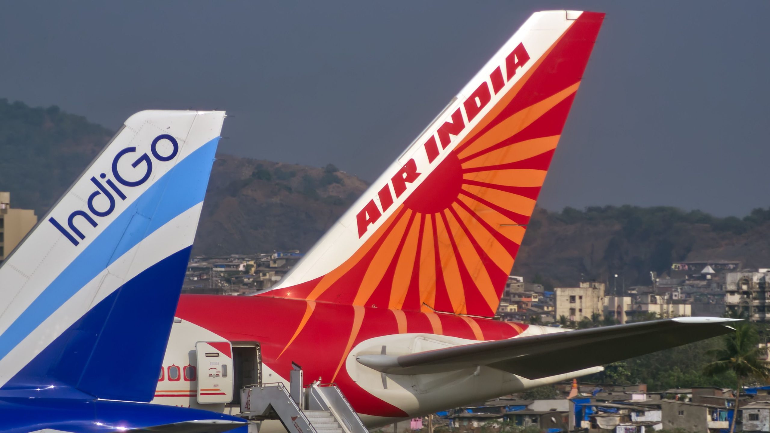 Ameaças de bombas múltiplas aviões indianos fundamentais, desencadeando medidas de segurança aumentadas