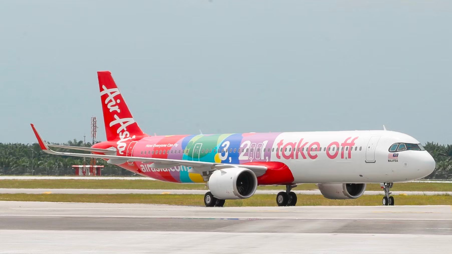AirAsia comemora 20 anos com a Airbus e planeja a primeira transportadora de rede de baixo custo do mundo