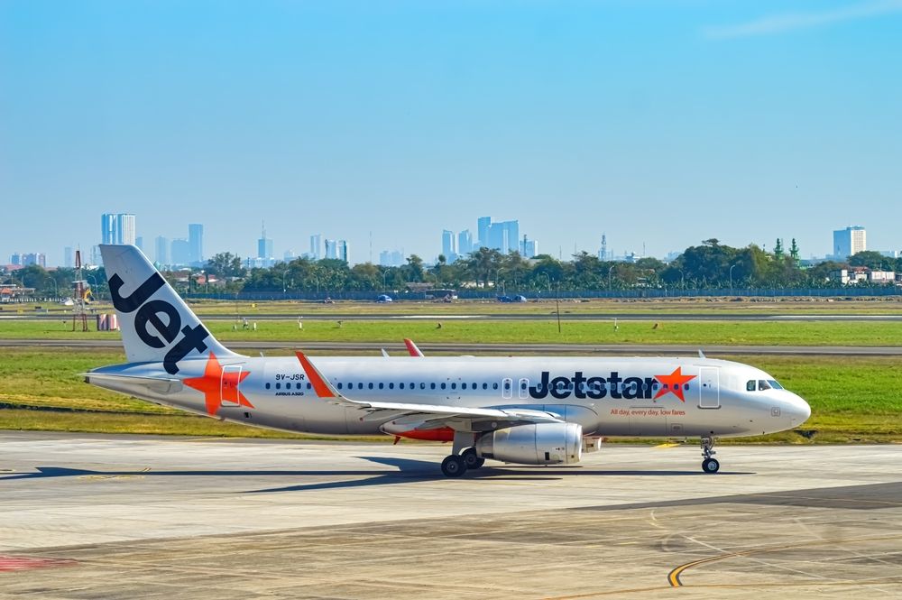 O Jetstar Passageiro Irixy tentativa de abrir o piloto do meio do voo que leva a Bali de volta para Bali