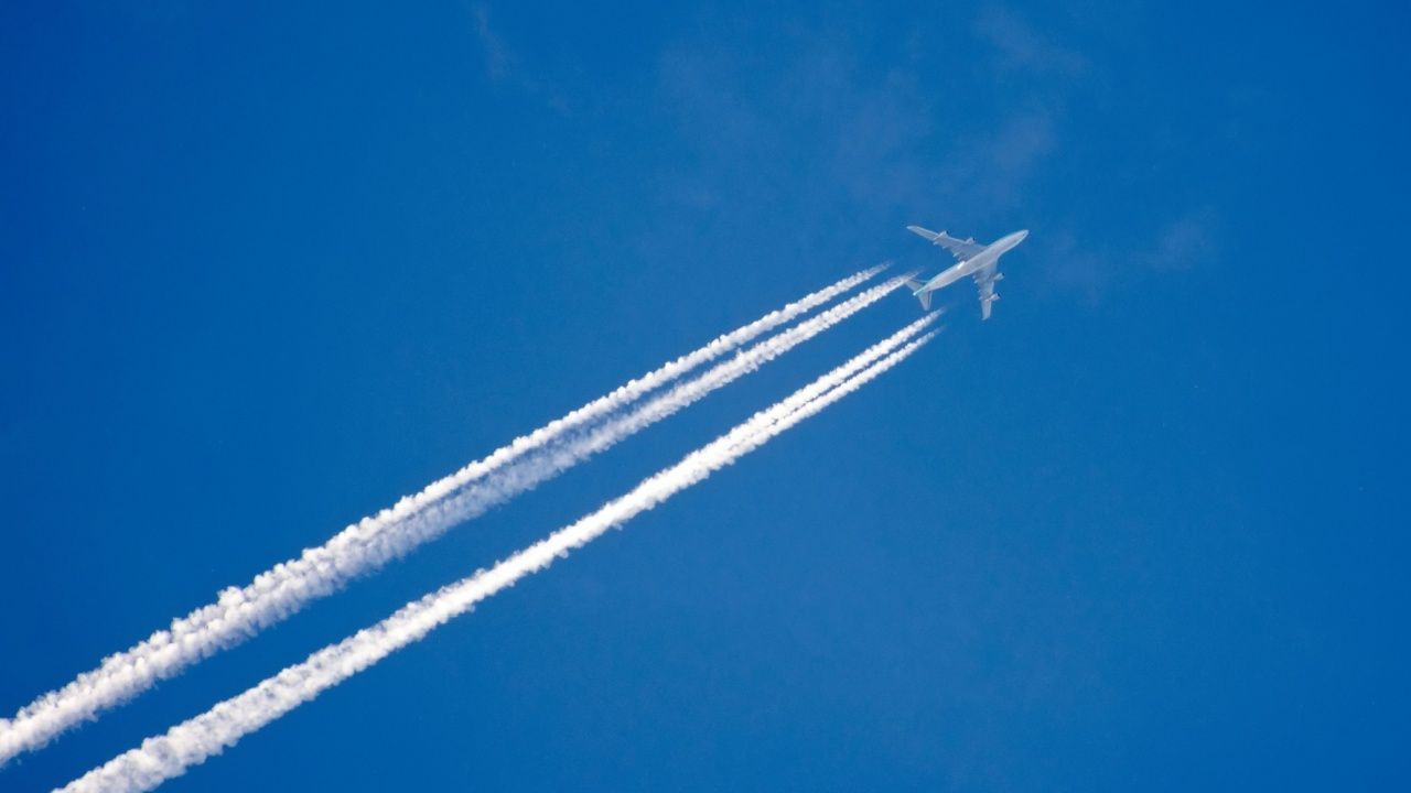 67% de la pollution de l'aviation en l'Europe non couverte par la nouvelle règle de la Commission européenne