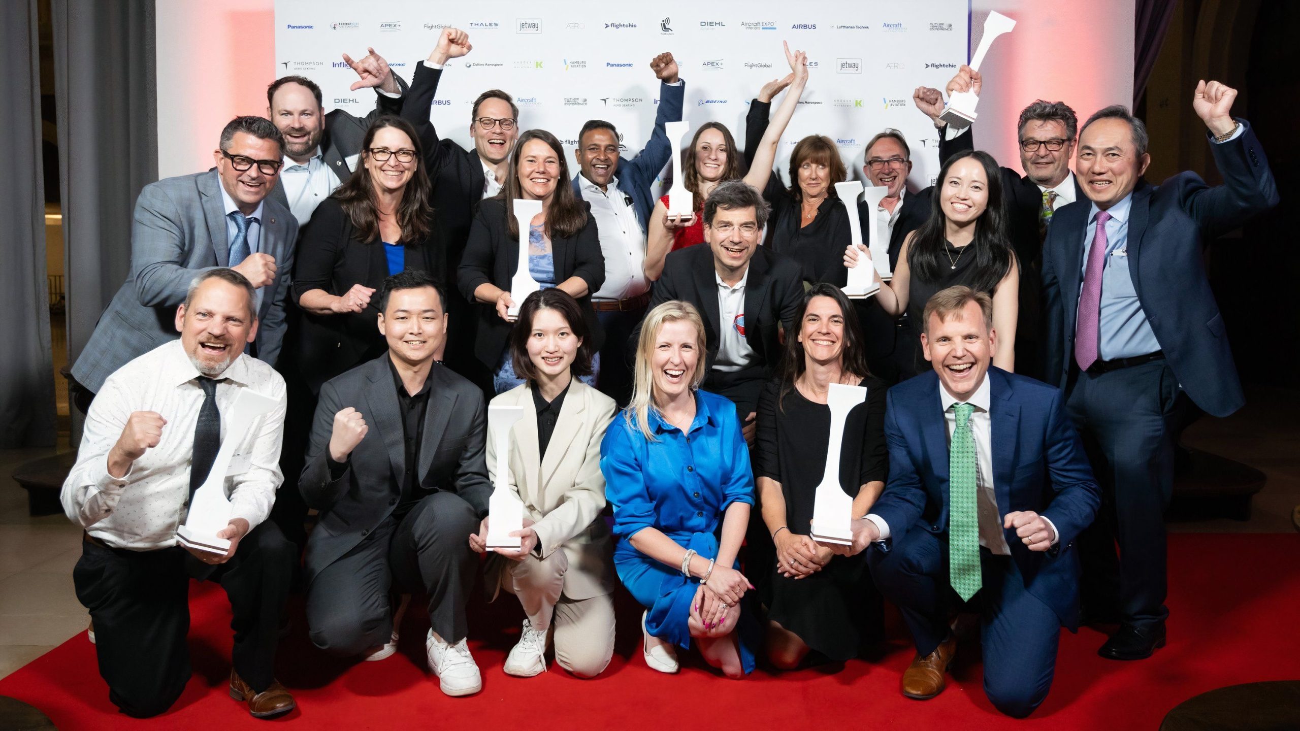 Los ganadores revelaron: los premios 2024 Crystal Cabin