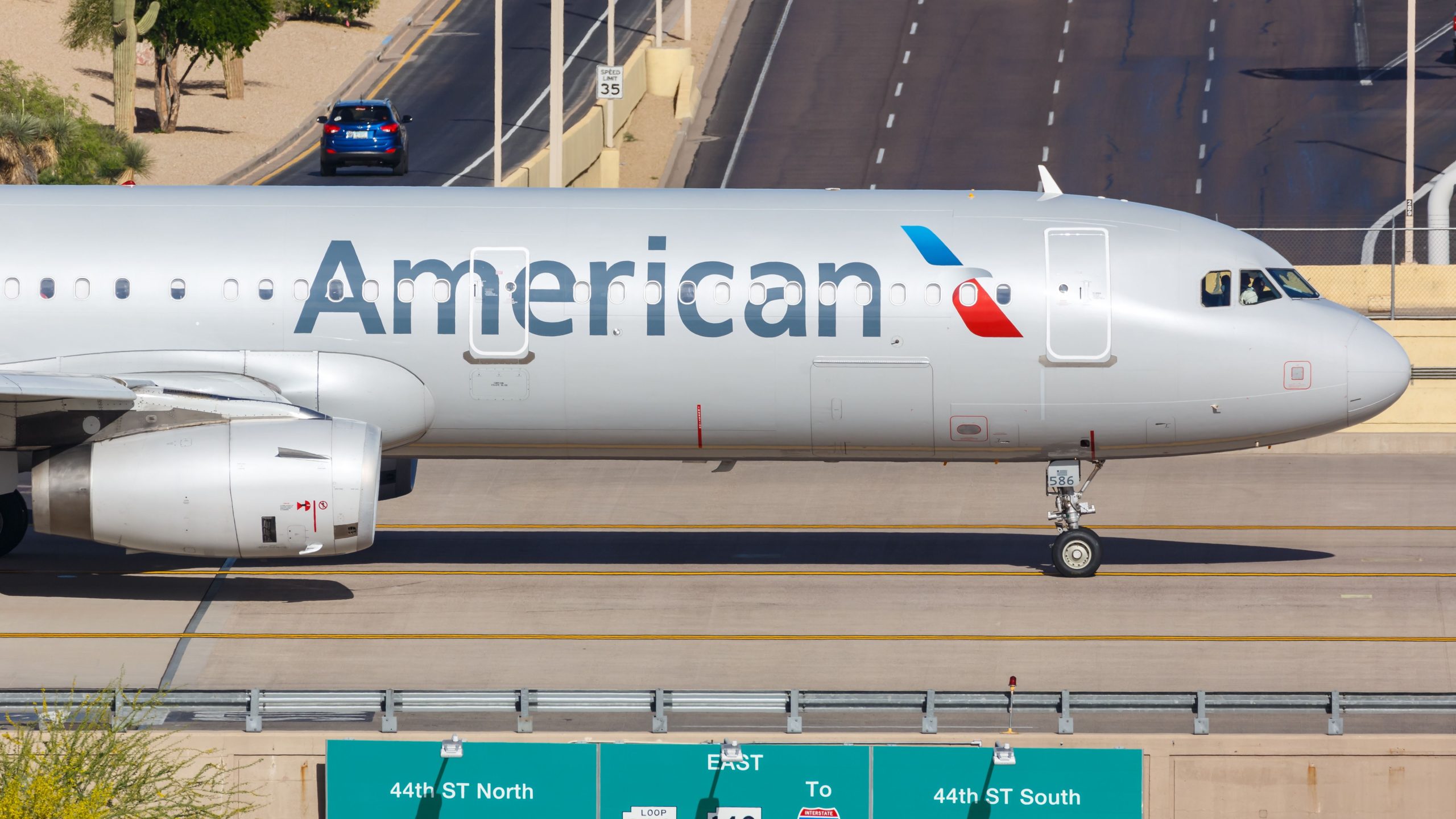 La queja paralizada de los archivos de pasajeros de American Airlines después de que la silla de ruedas no se cargó en vuelo