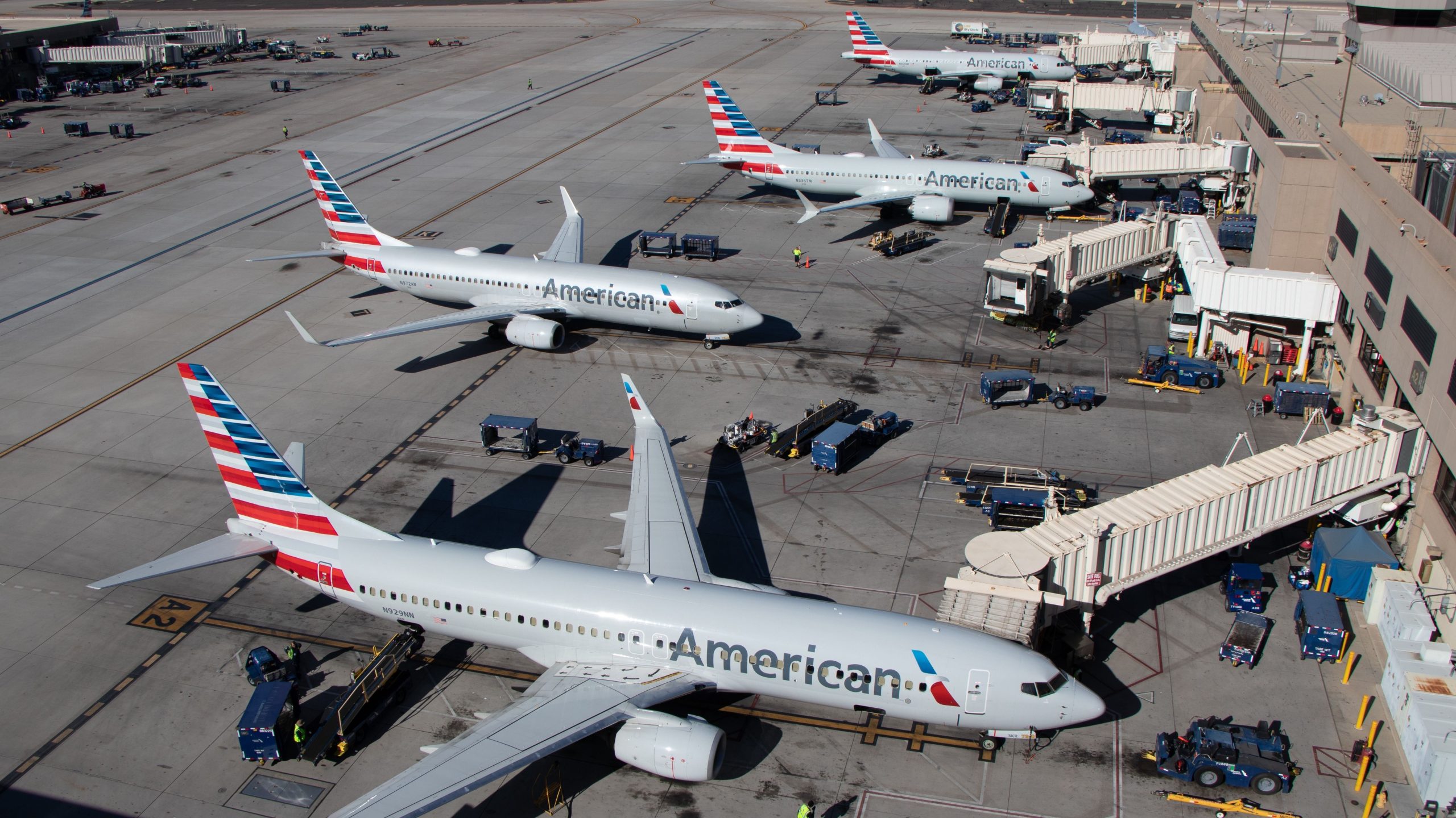 USDOT amende American Airlines 50 millions de dollars pour «l'aide physique dangereuse» des passagers en fauteuil roulant