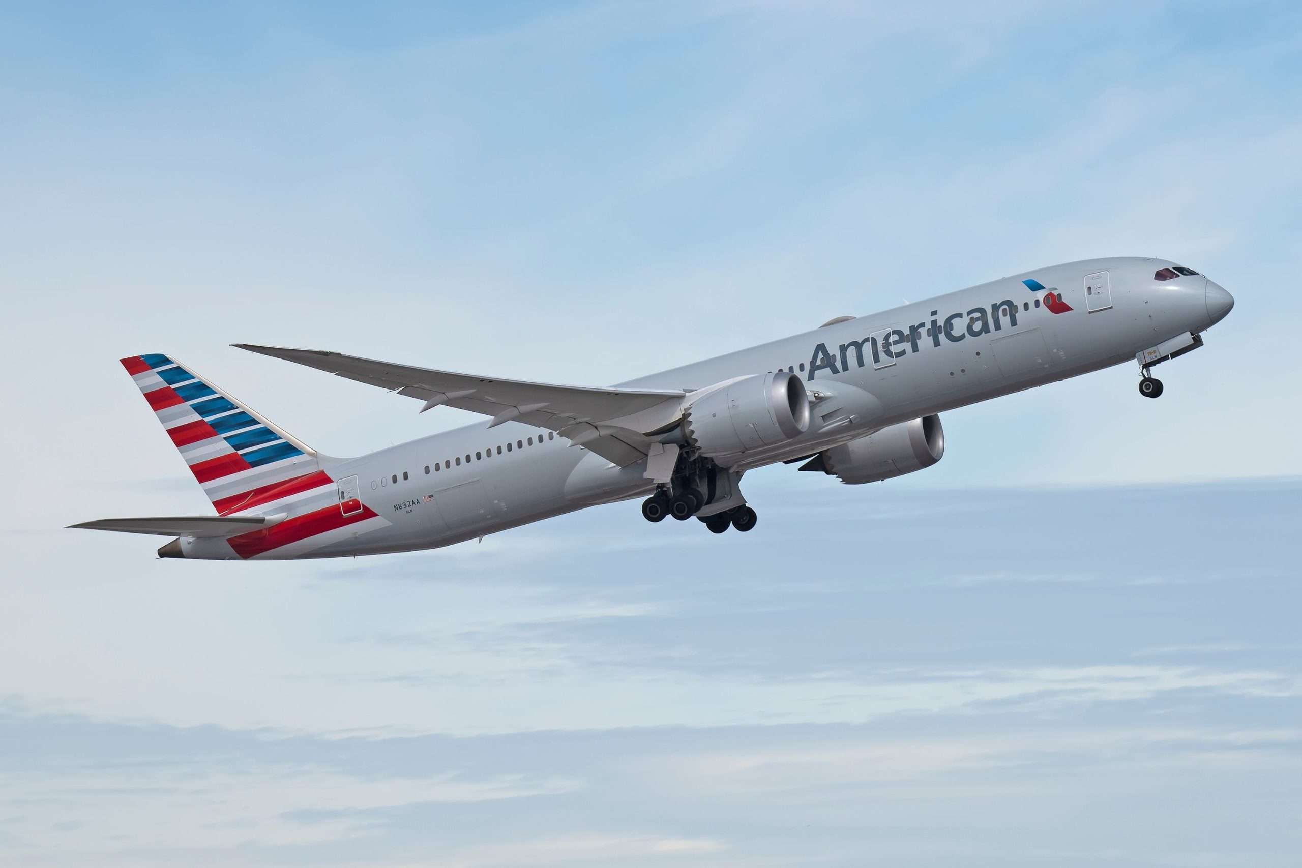 American Airlines aterriza con éxito el vuelo directo más largo que abarca dos países