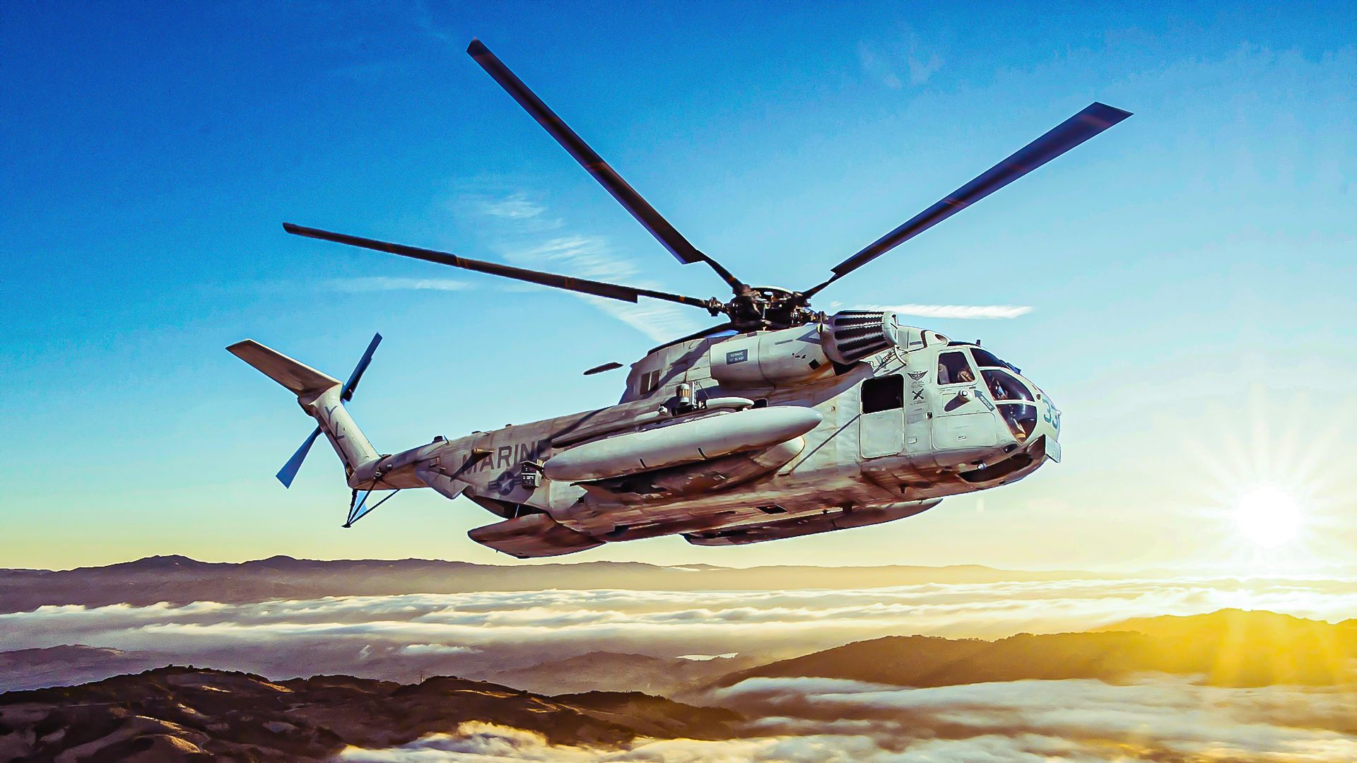 5 rôles clés joués par le super étalon Sikorsky CH-53E