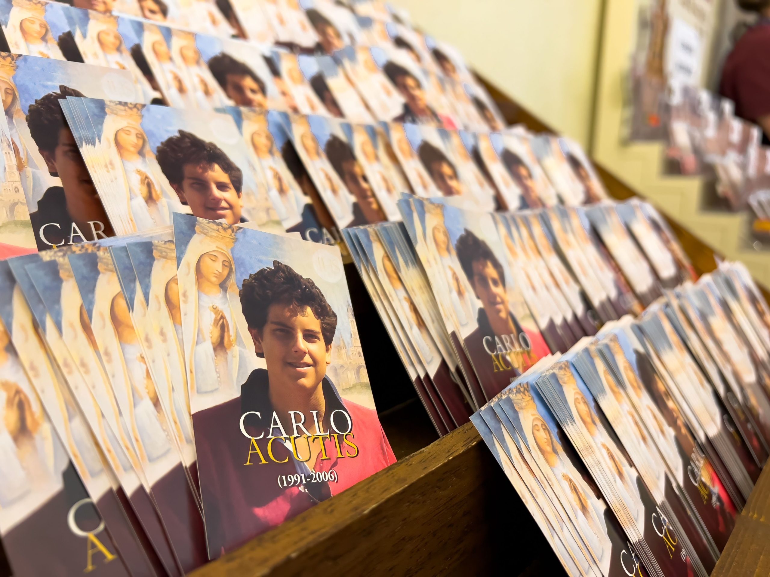 MISE À JOUR: Des millions de personnes s'affrontent vers Rome avant la canonisation du premier millénaire Saint, Carlo Acutis, pendant les festivités de l'année du jubilé ce week-end