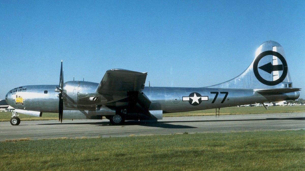 O que você precisa saber sobre o Bomerfortress B-29 Bomber