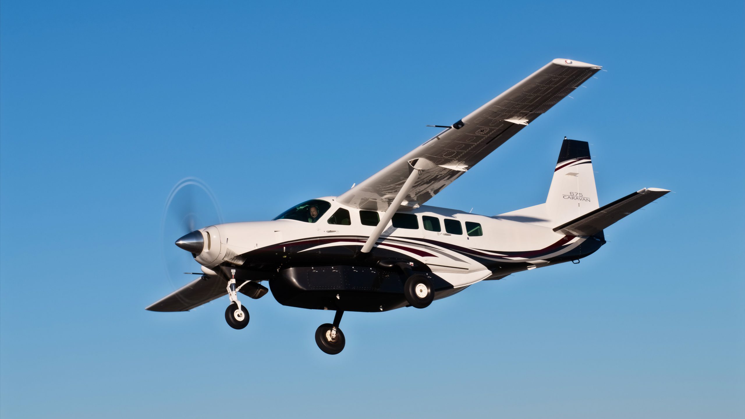 O Safarilink do Quênia e as asas amarelas se comprometem a eletrificar suas frotas Cessna Grand Caravan