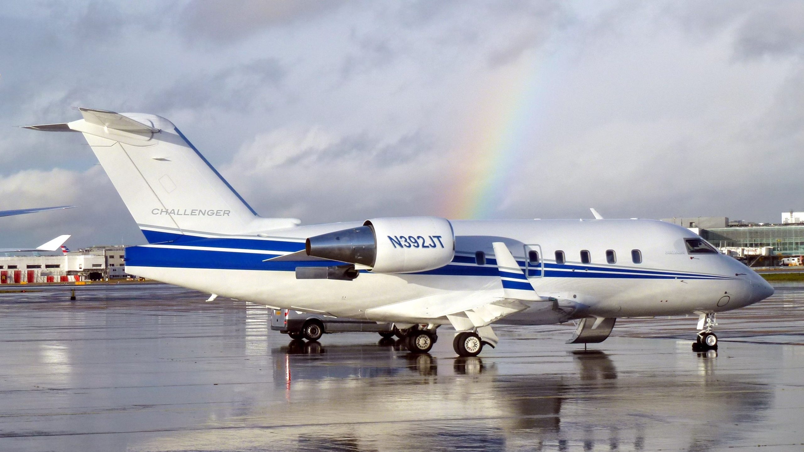 Bombardier Challenger 600 Crashes sur Florida Freeway