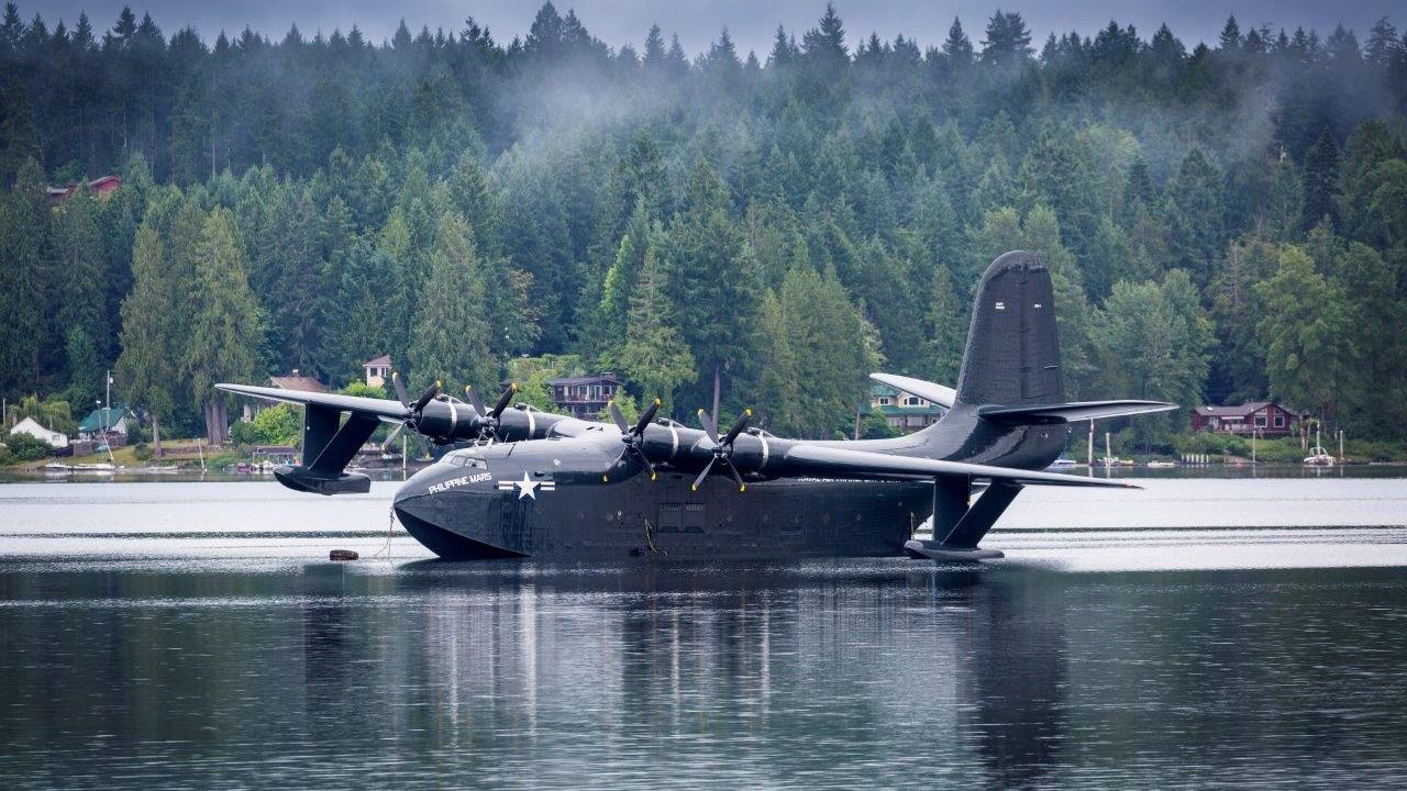 Le dernier bombardier à eau Martin Jrm Mars au monde acquis par Pima Air &amp; Space Museum