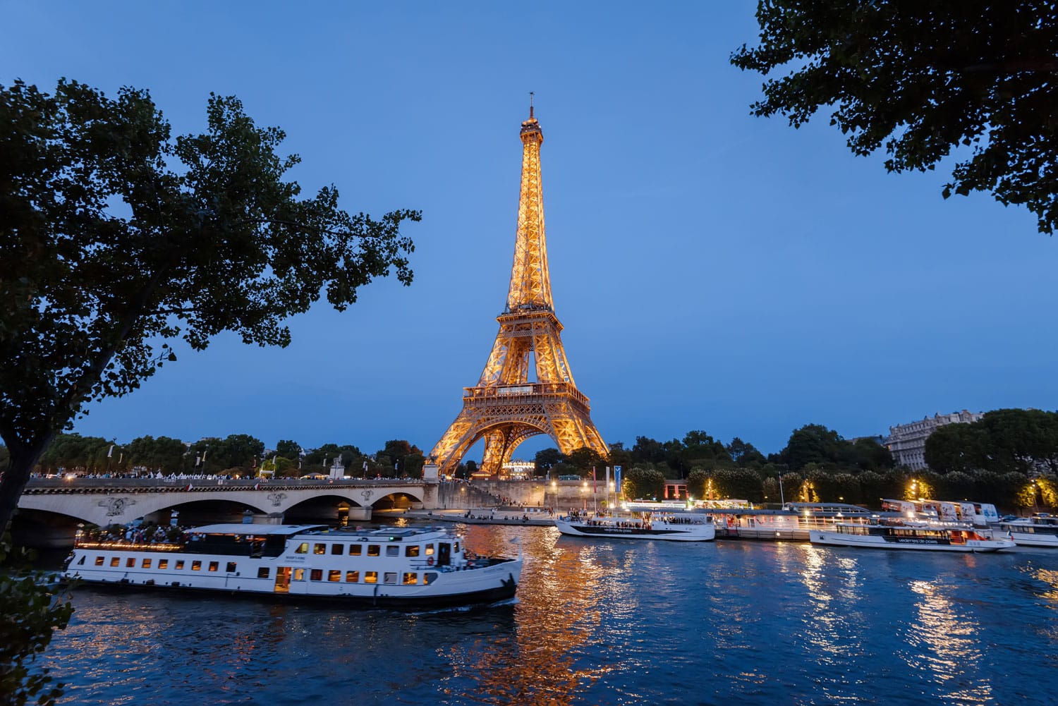 Bateaux Parisiens: The Best Seine River Cruise in Paris