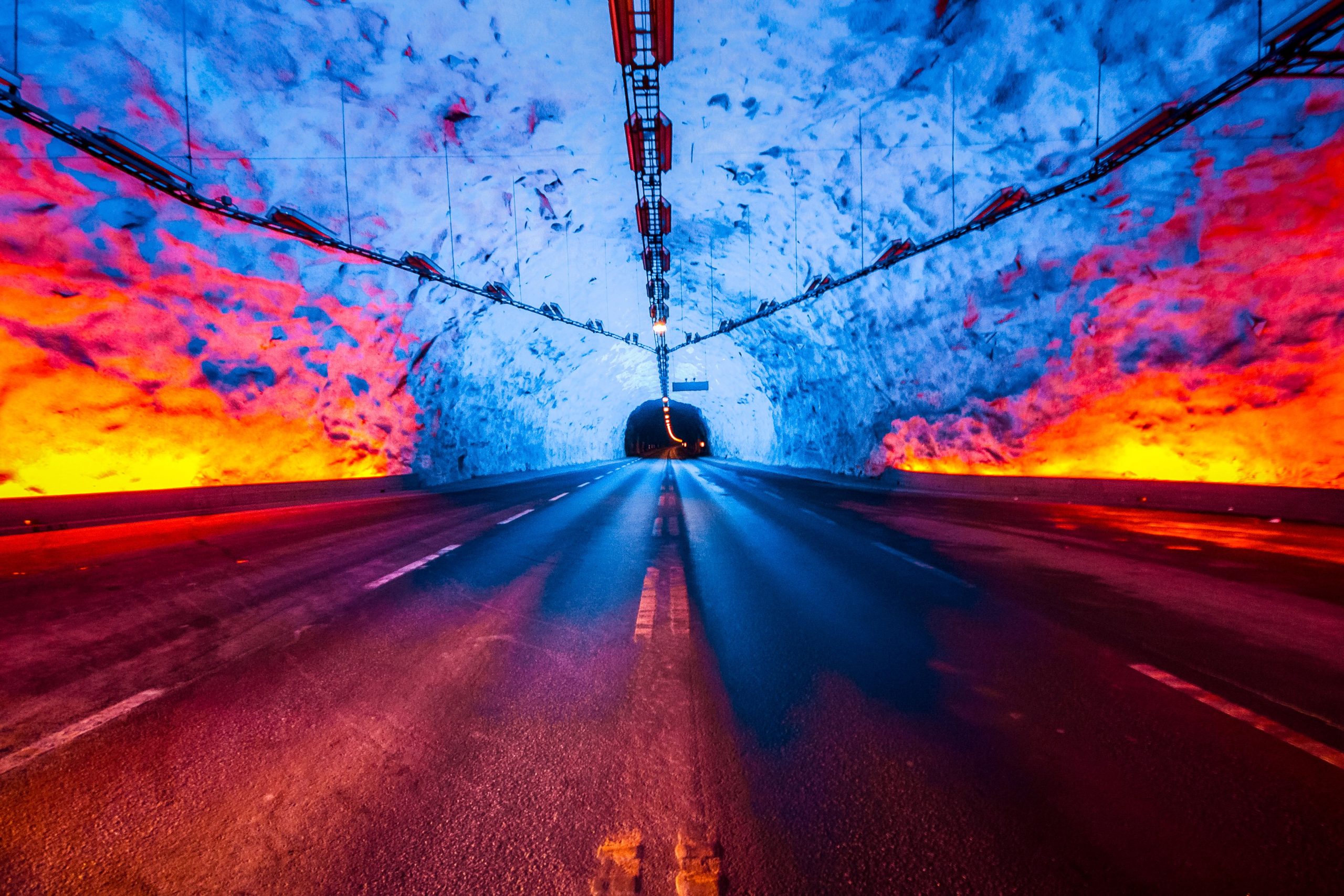 Il tunnel stradale più lungo del mondo è in una posizione remota e utilizzato solo minimamente oggi