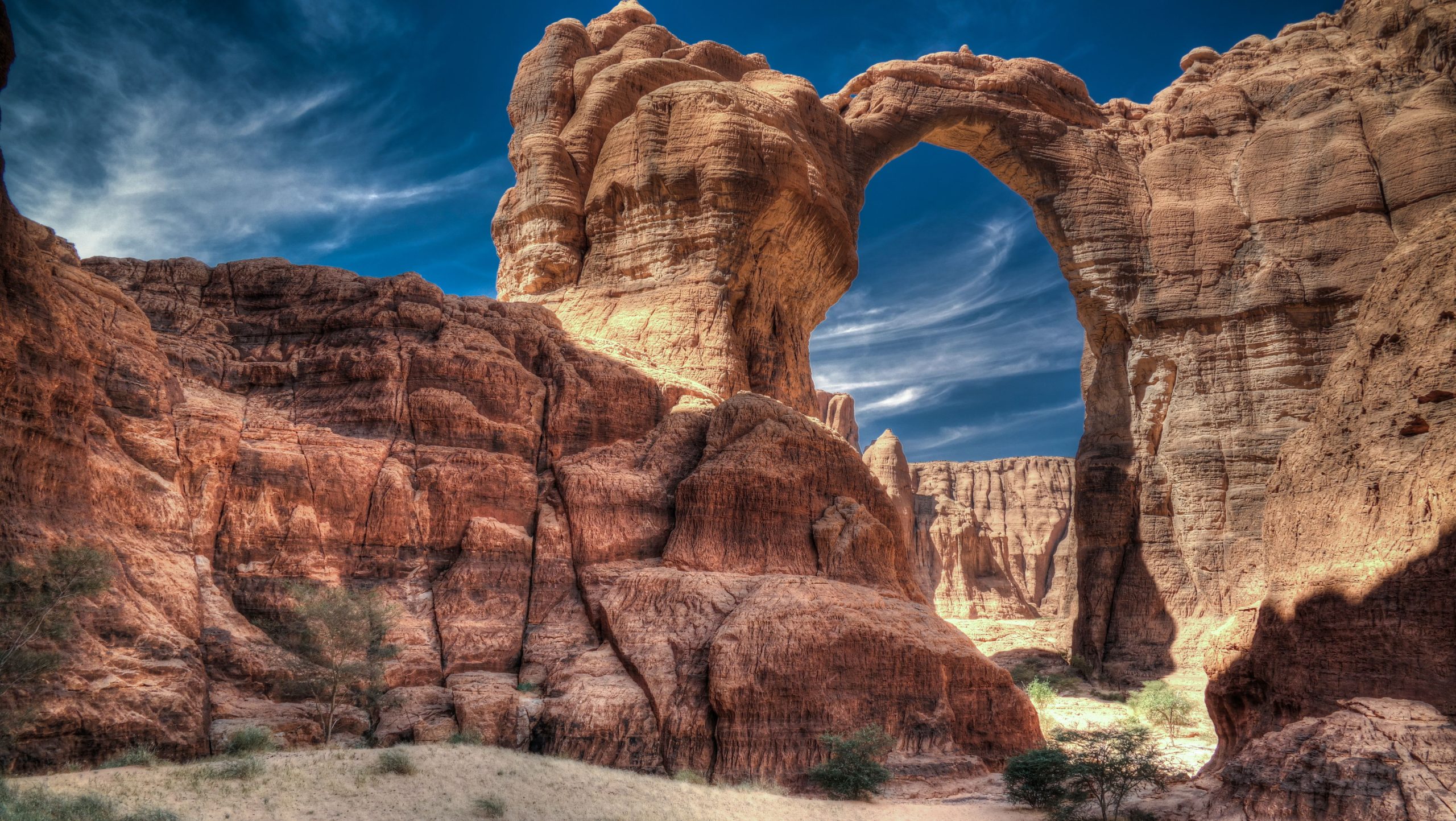 Olvídese del Parque Nacional Arches de Utah: este destino subestimado tiene un arco más grande que es uno de los más grandes del mundo
