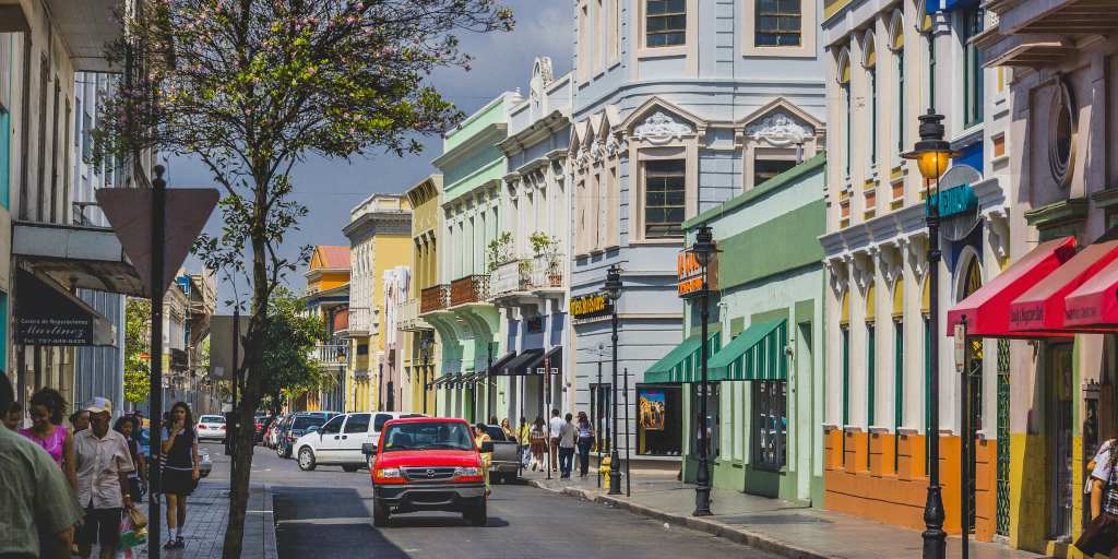 Dirigindo em Porto Rico: aluguel de carros e se locomove