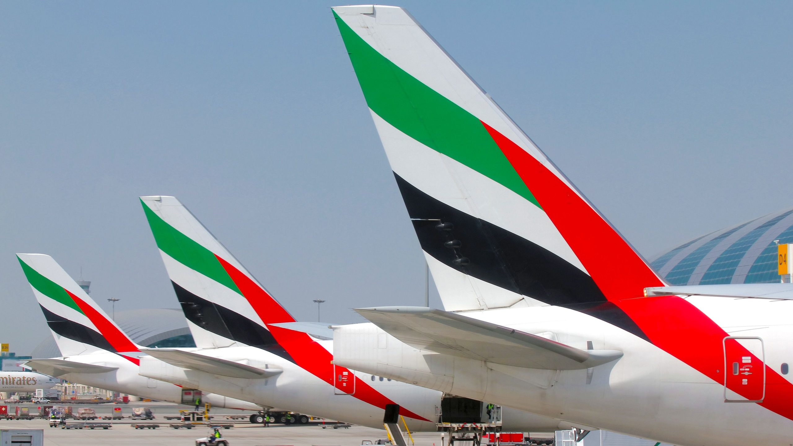 As postagens do Emirates em grupo