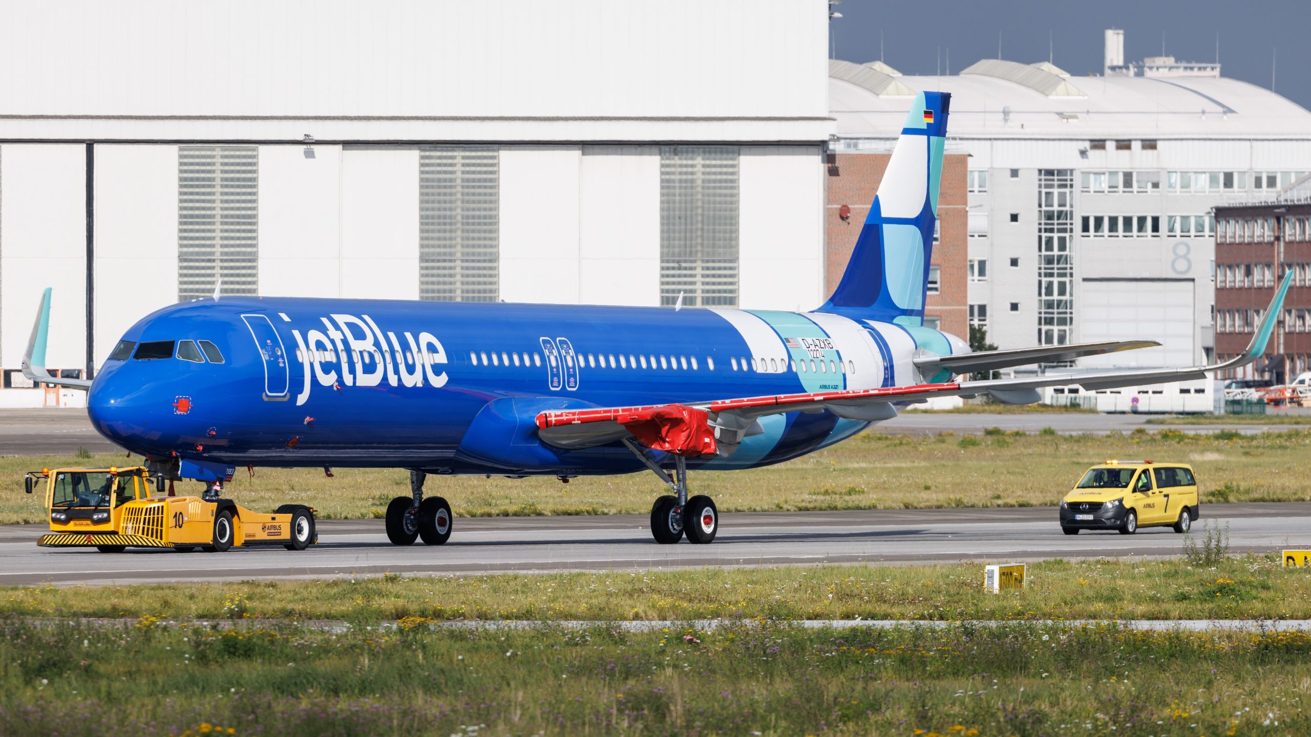 11 aviões JetBlue estão aterrados devido a problemas de motor Pratt &amp; Whitney em andamento