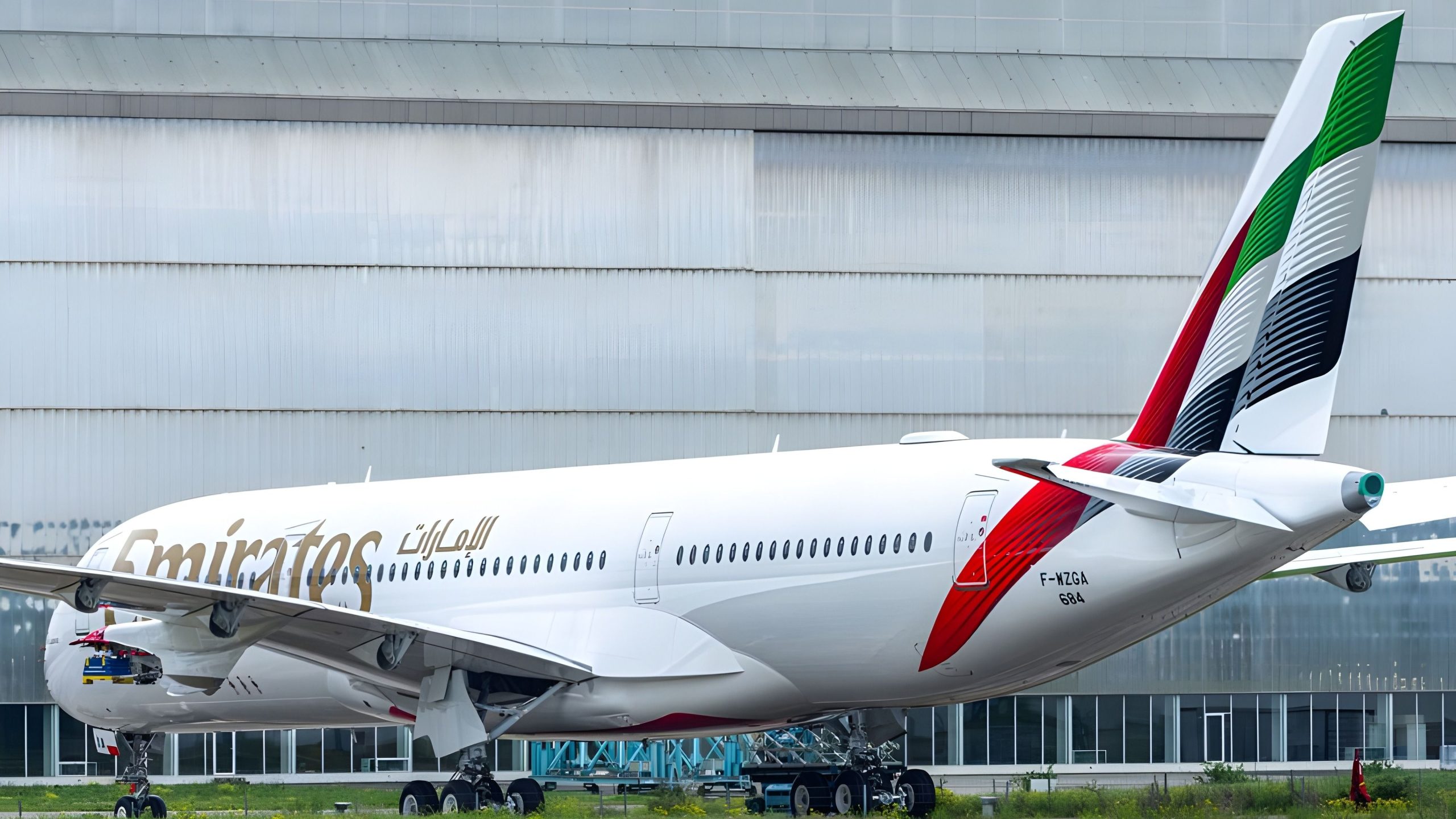 Emirates retrasa el lanzamiento de Airbus A350-900 en vuelos a Bolonia, Lyon y Muscat