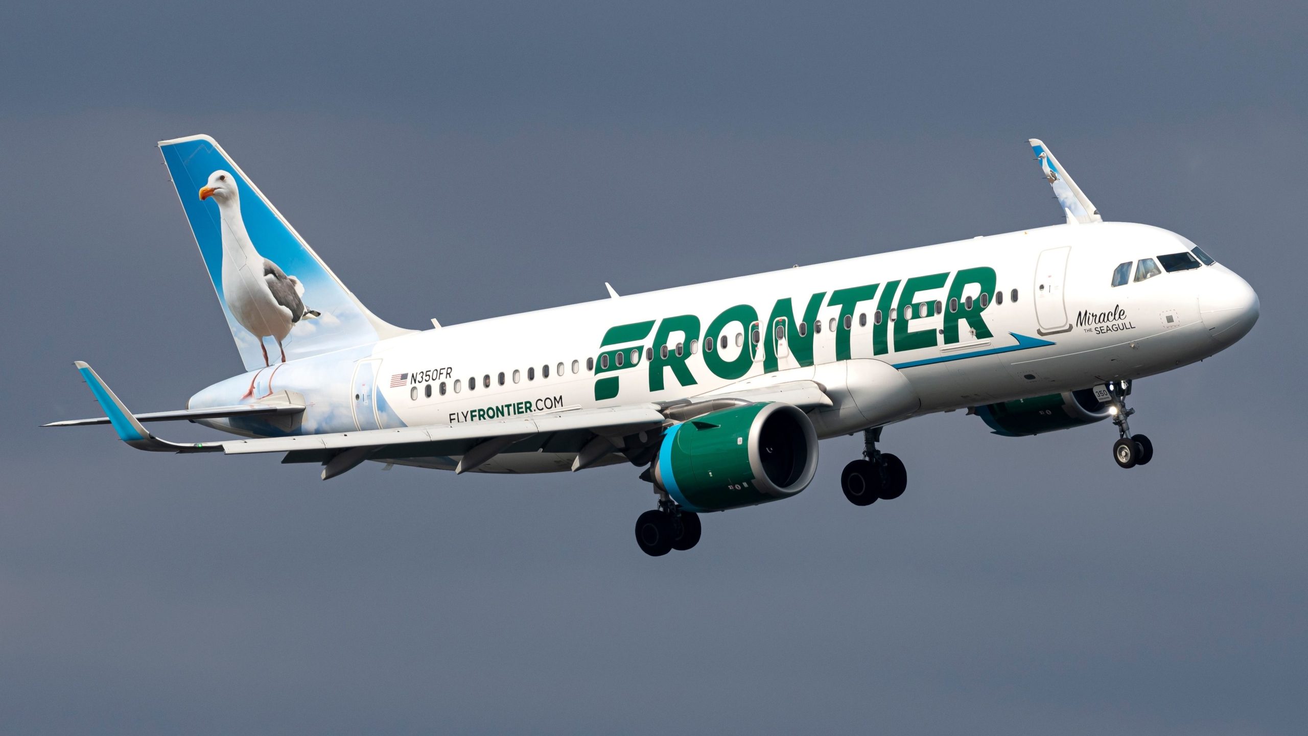 El 99% de las azafatas de Frontier Airlines votan sobre la autorización de huelga