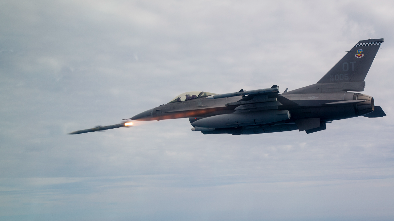 US Air Force F-16S du 480th Fighter Squadron en Allemagne Déployer au Moyen-Orient