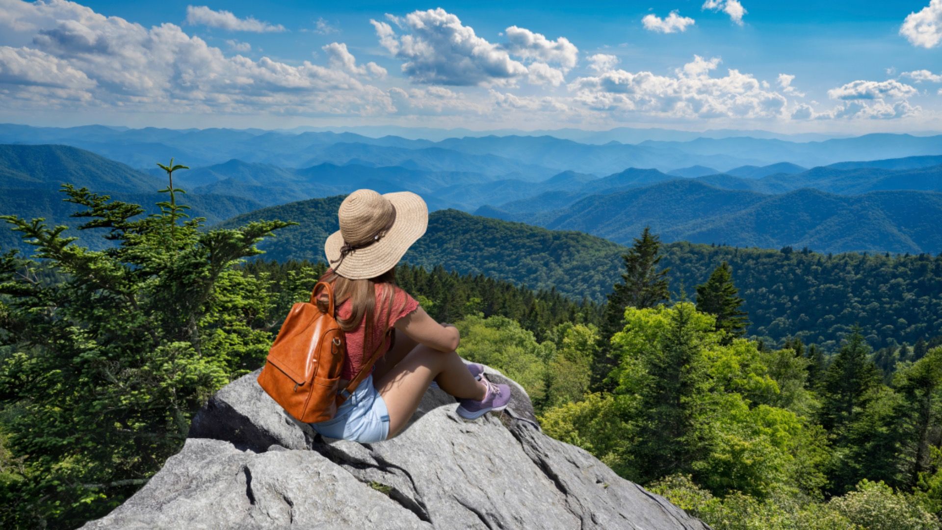 Esta pirámide viene con increíbles vistas a la montaña en Carolina del Norte.
