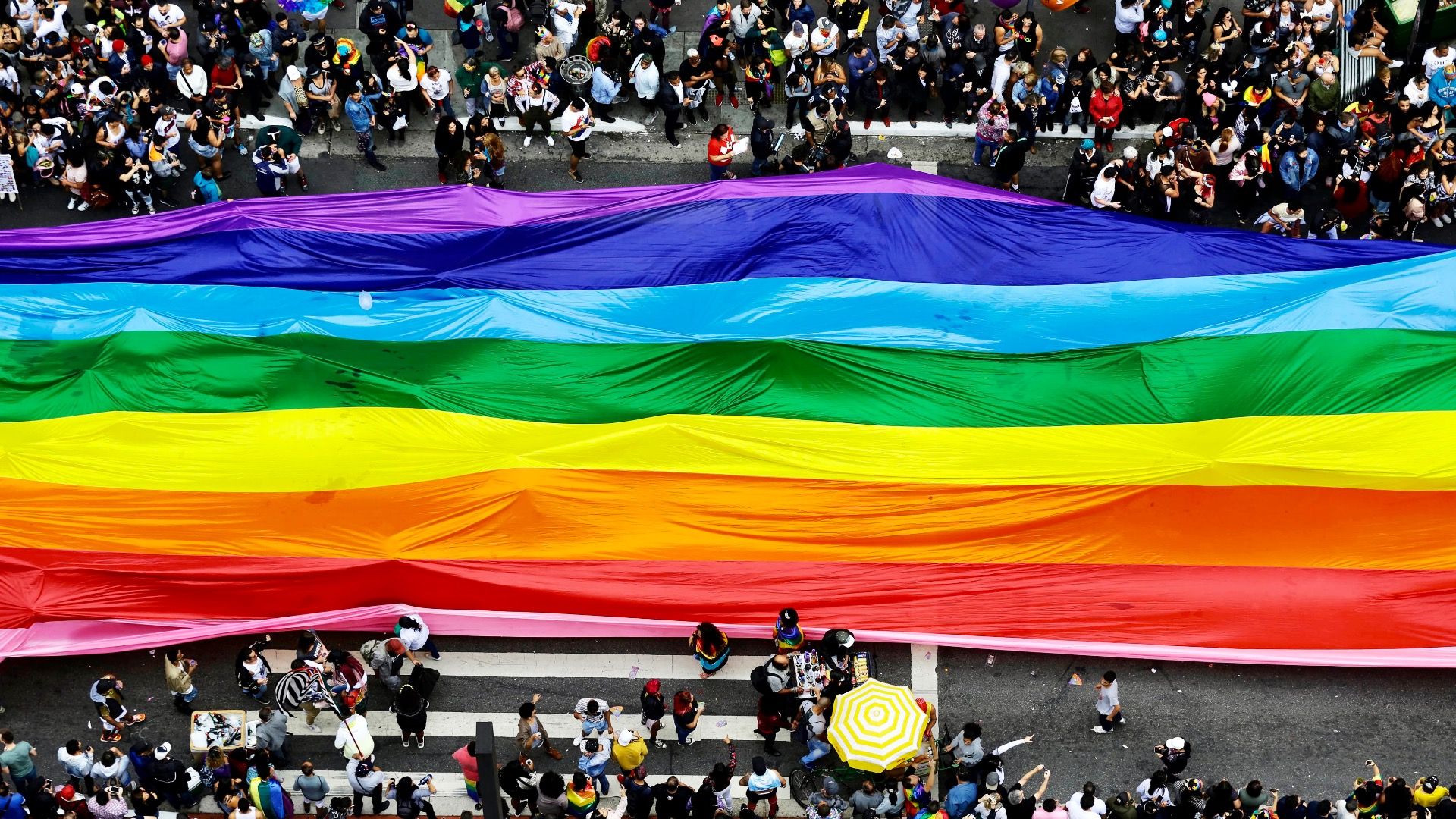 Cómo asistir al evento orgullo más grande del mundo