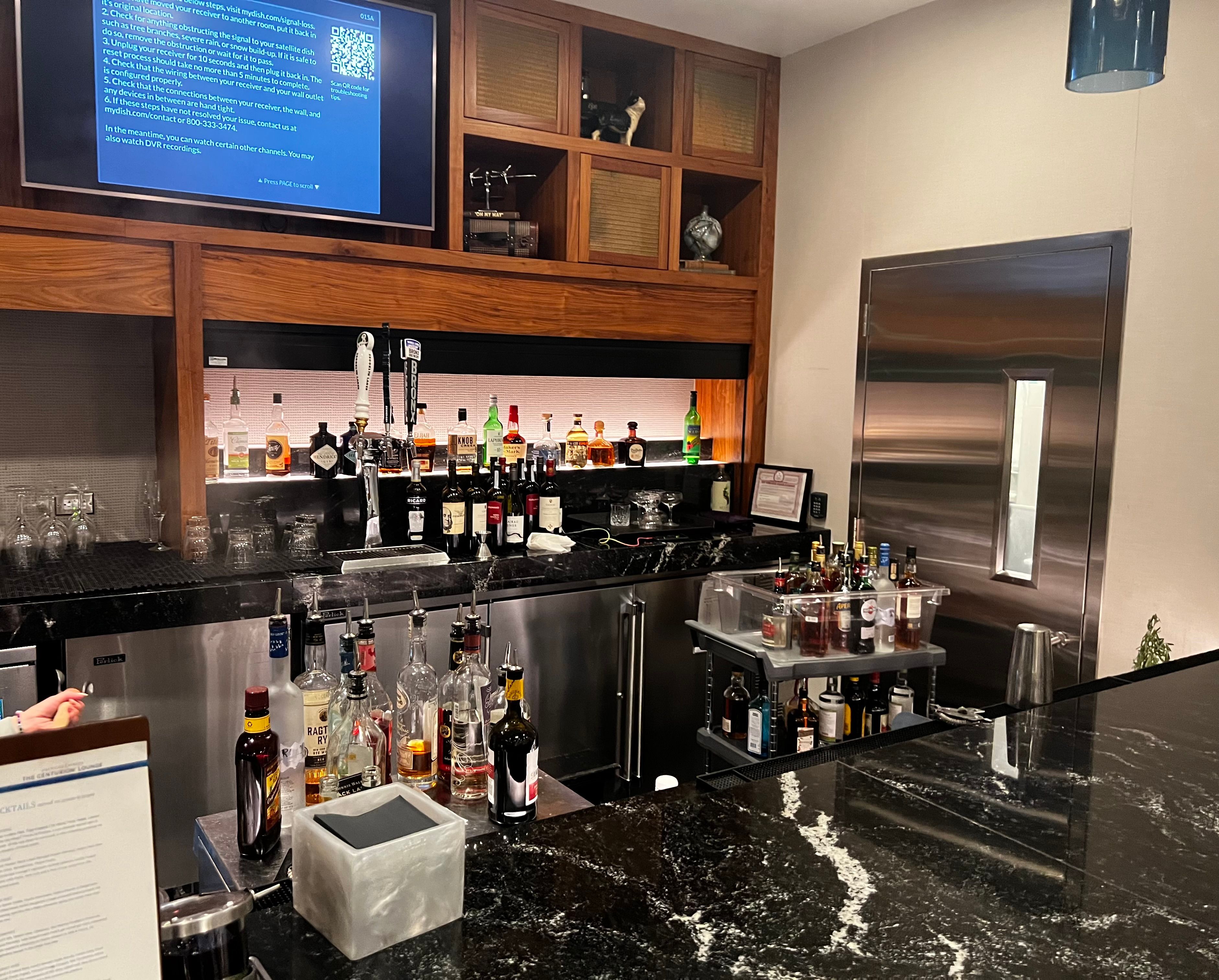 Ce lac hanté en Géorgie continue de suivre la vie des vacanciers