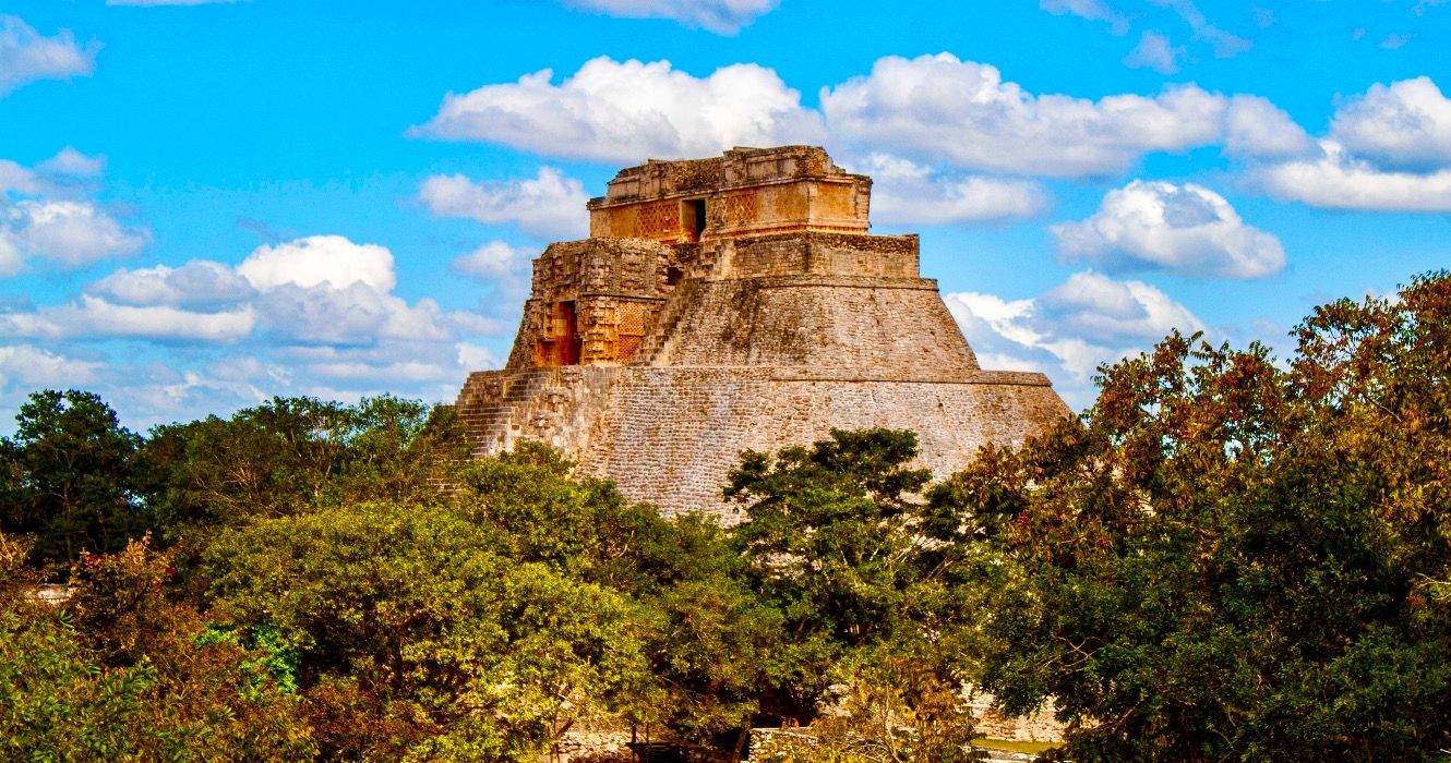 Tout a été confirmé jusqu'à présent dans les gares des Mayas qui s'ouvrirent sur des sites anciens