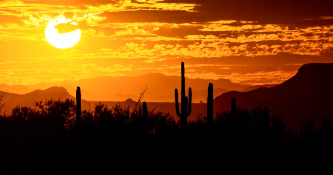 10 piccole città in Arizona con bellissimi sentieri in spalla