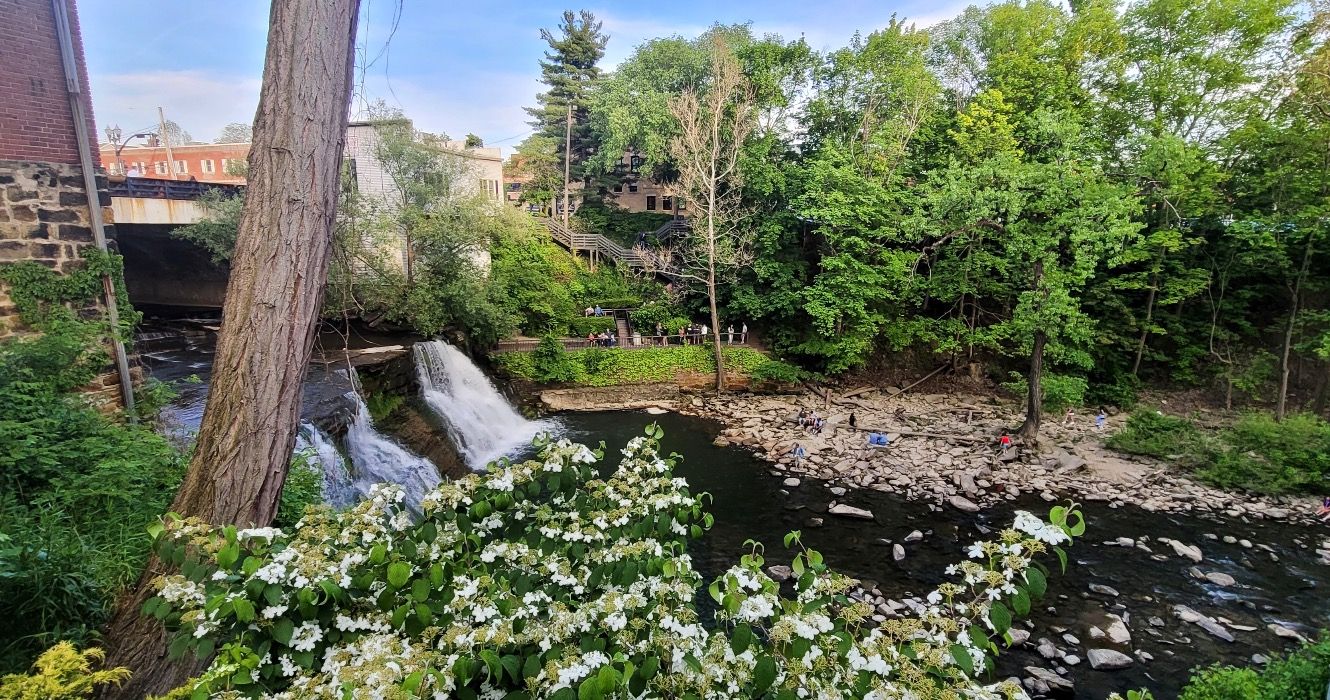 10 cidades americanas acessíveis com as taxas de criminalidade mais baixas