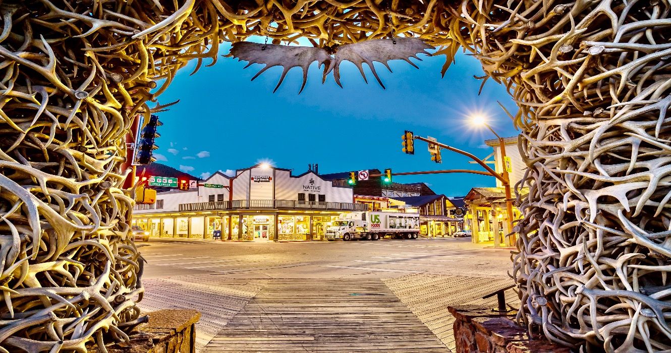 10 villes scéniques qui sont juste en dehors des grands parcs nationaux