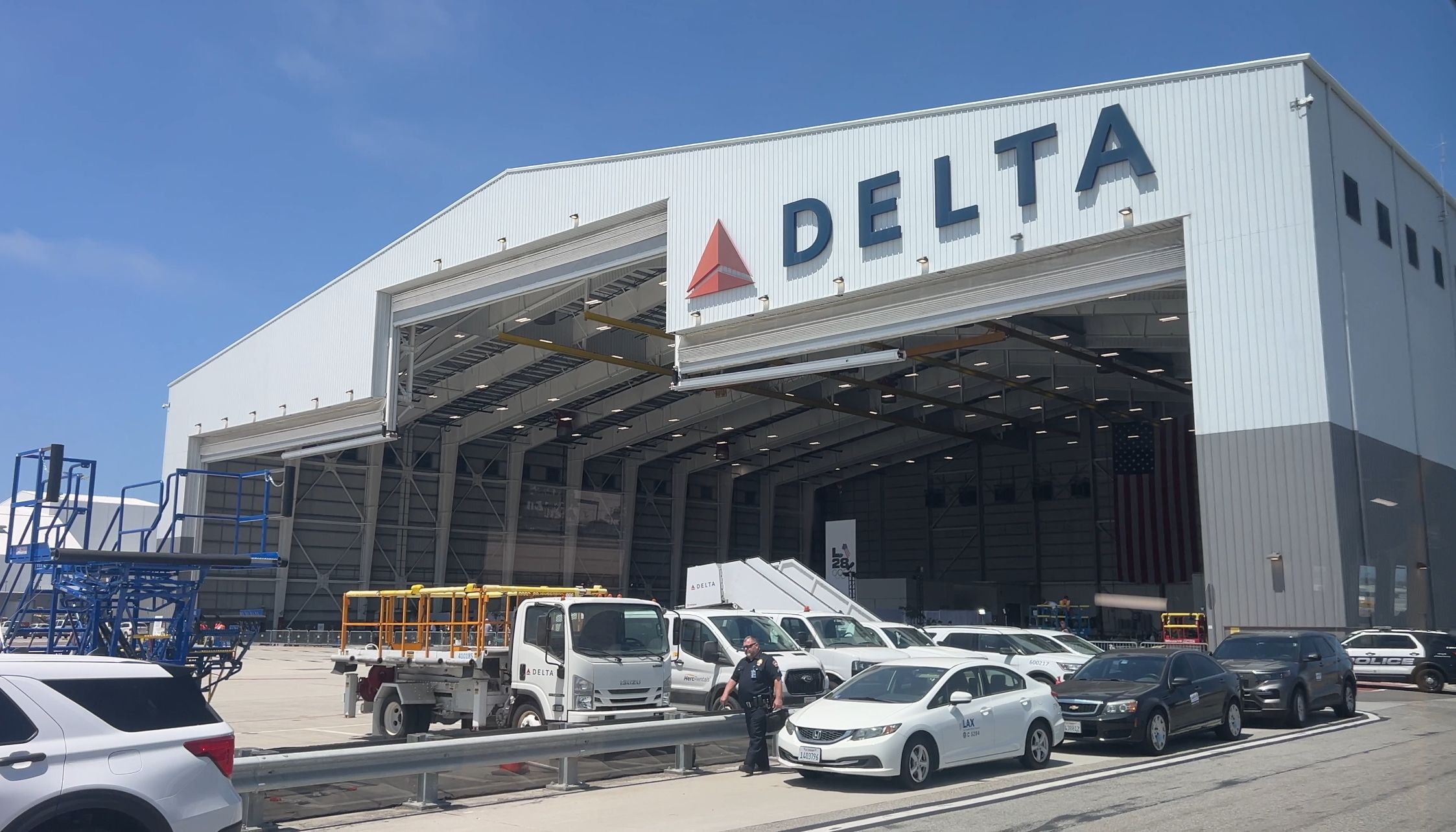 Os funcionários identificam vítimas da explosão de pneus fatais da Delta Air Lines Techops