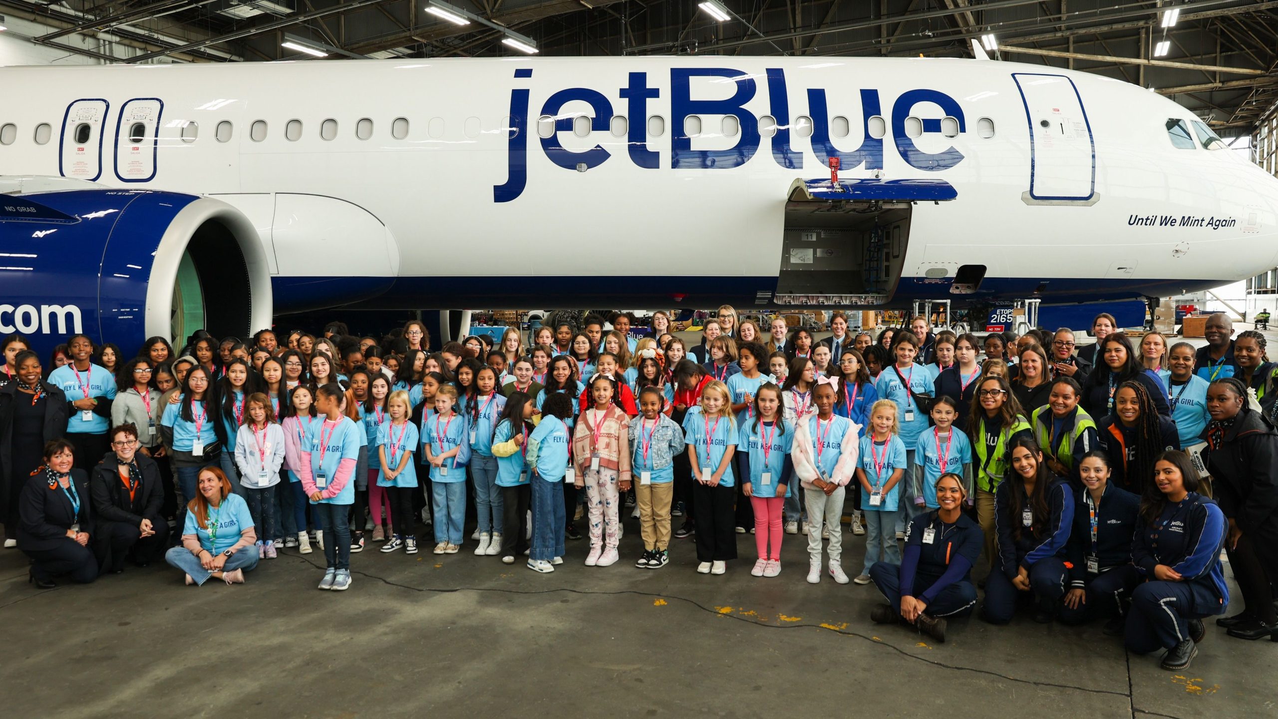JetBlue traz 10ª mosca anual como um evento para meninas para Boston