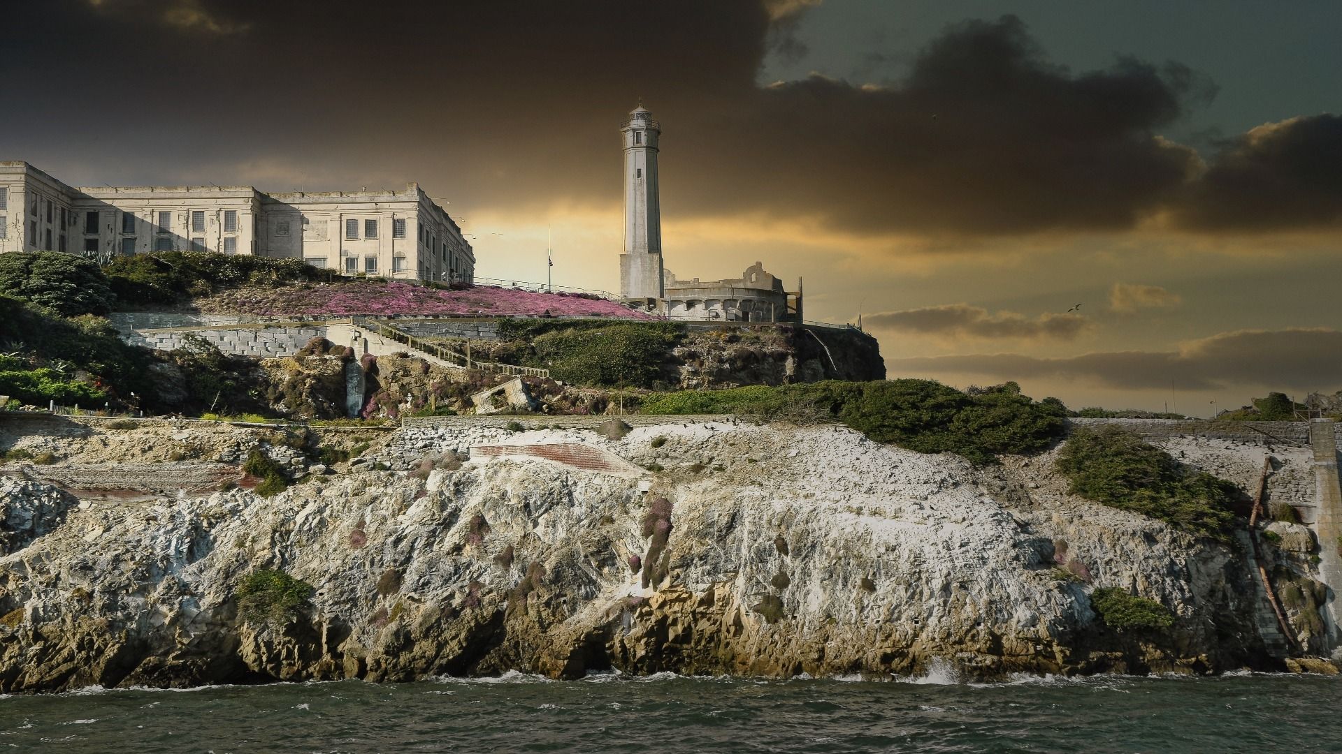 Cults &amp; Crime: 8 lugares en California con historias mórbidas