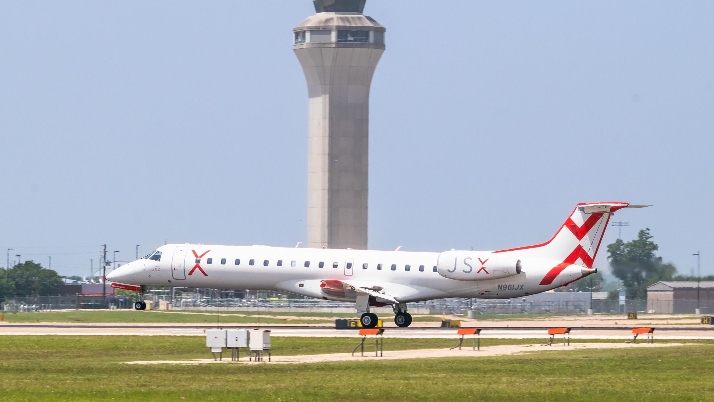 El congresista estadounidense presenta la Ley de cielos más seguros para aumentar la seguridad de los operadores privados