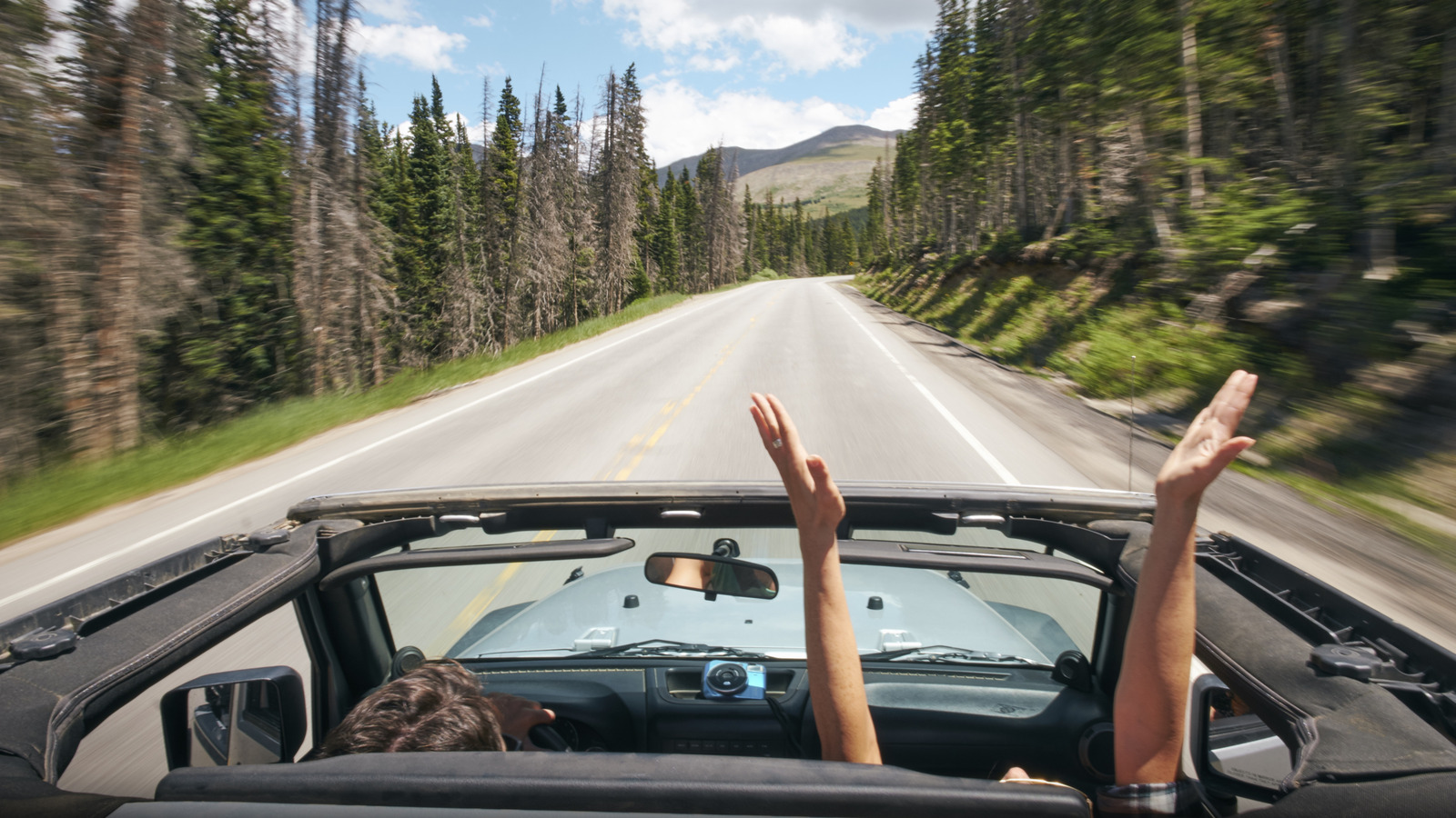 La route ultime du road road trip du Colorado frappe les plages et les parcs d'État les plus époustouflants de l'État