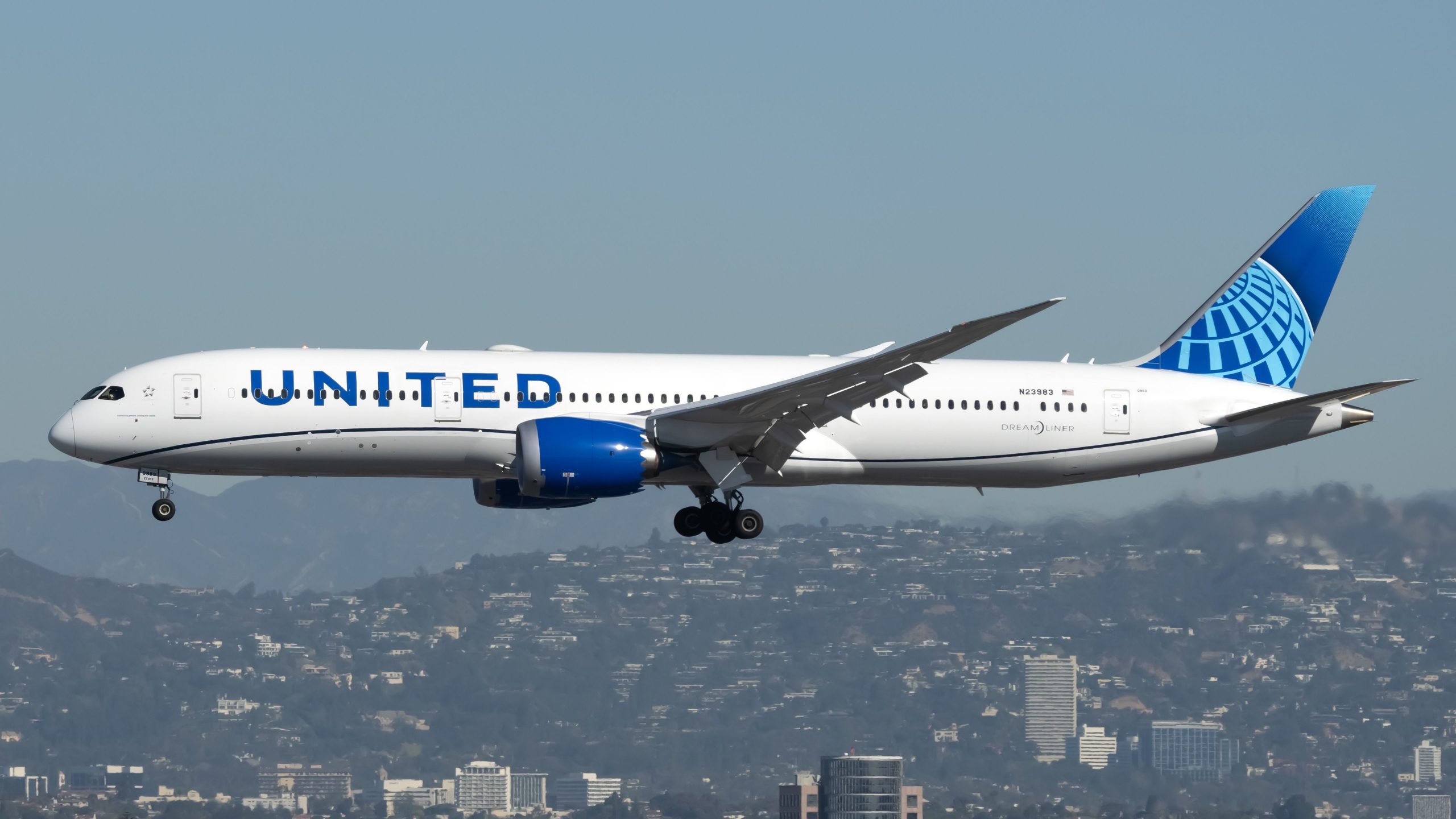 United Airlines rebaja a los pasajeros de clase ejecutiva en Boeing 787 a Londres
