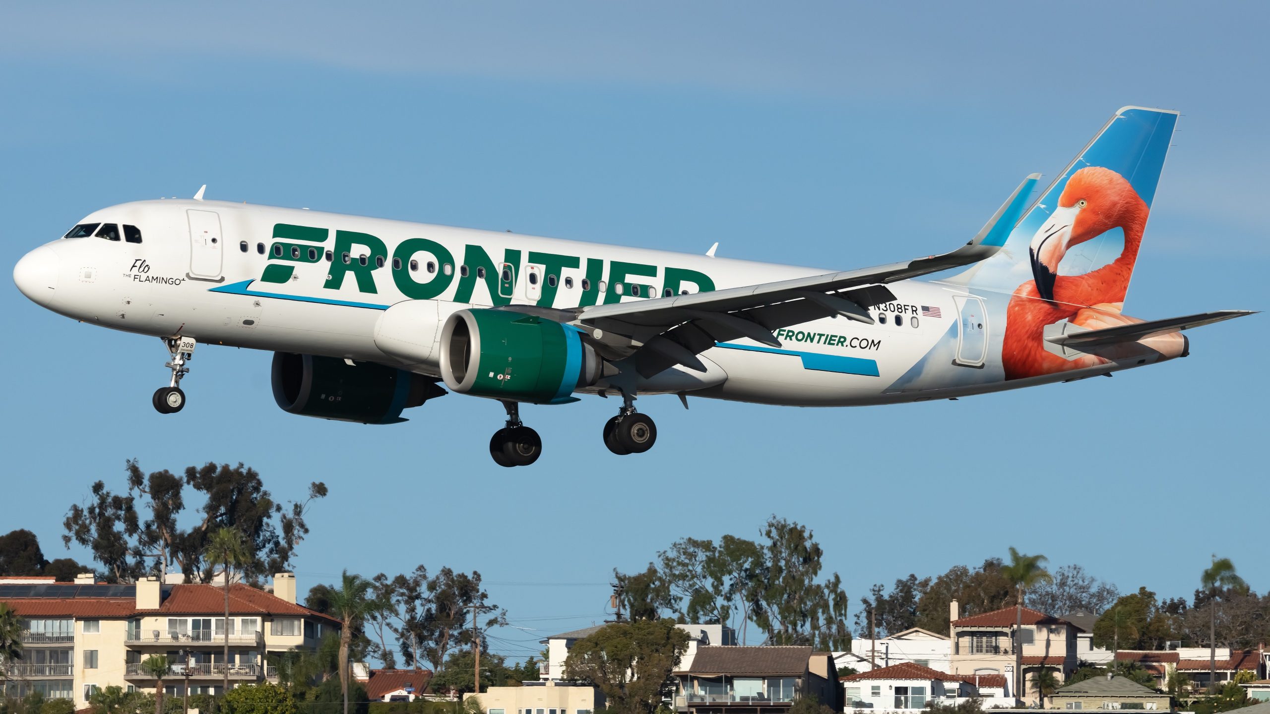 Frontier Airlines Passageiros afirma que não foram permitidos no voo de retorno com o apoio de apoio emocional