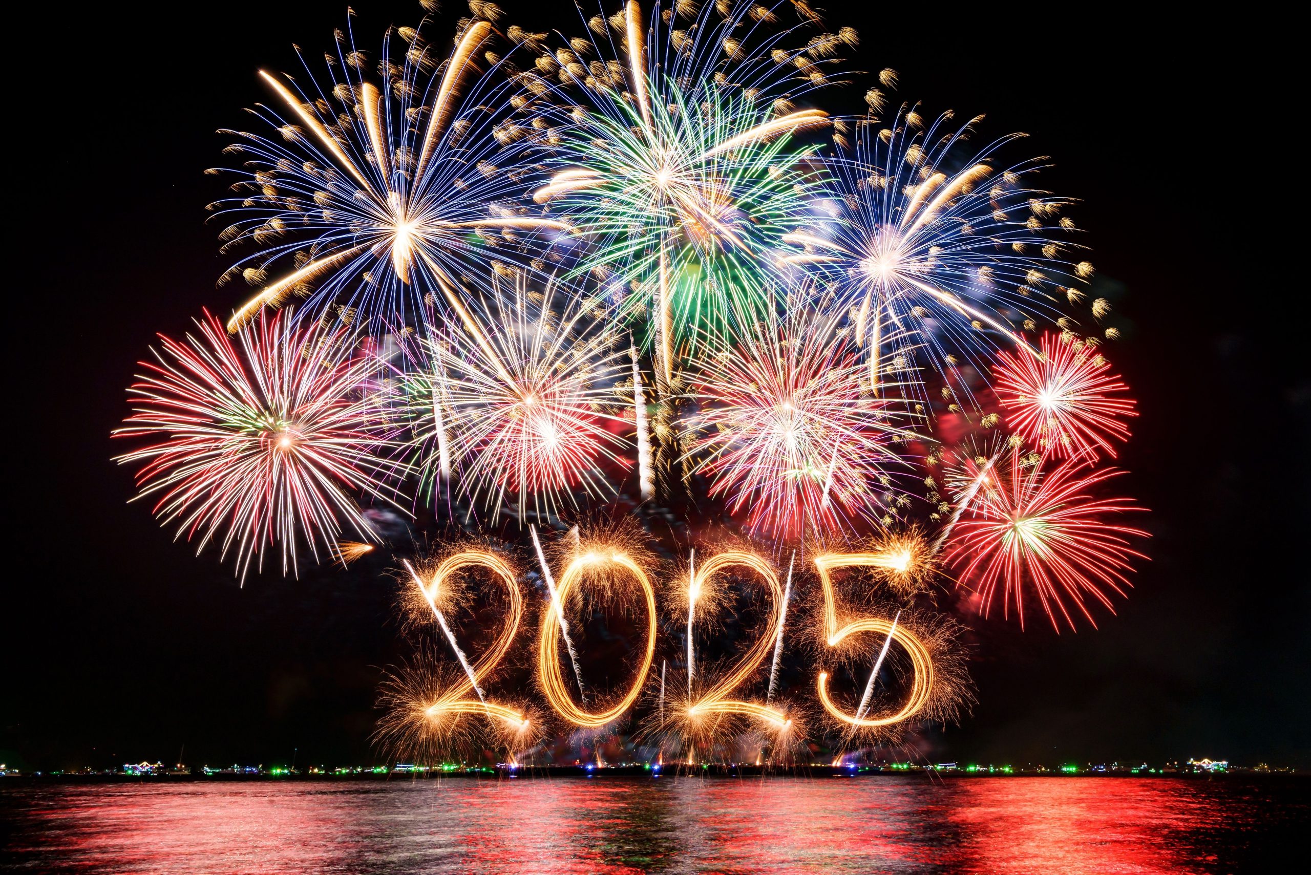 Les célébrations du Nouvel An font face à des interdictions et des restrictions à travers le monde