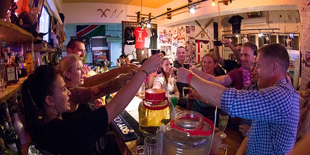 Okinawa Nightlife: un guide des meilleurs bars et clubs